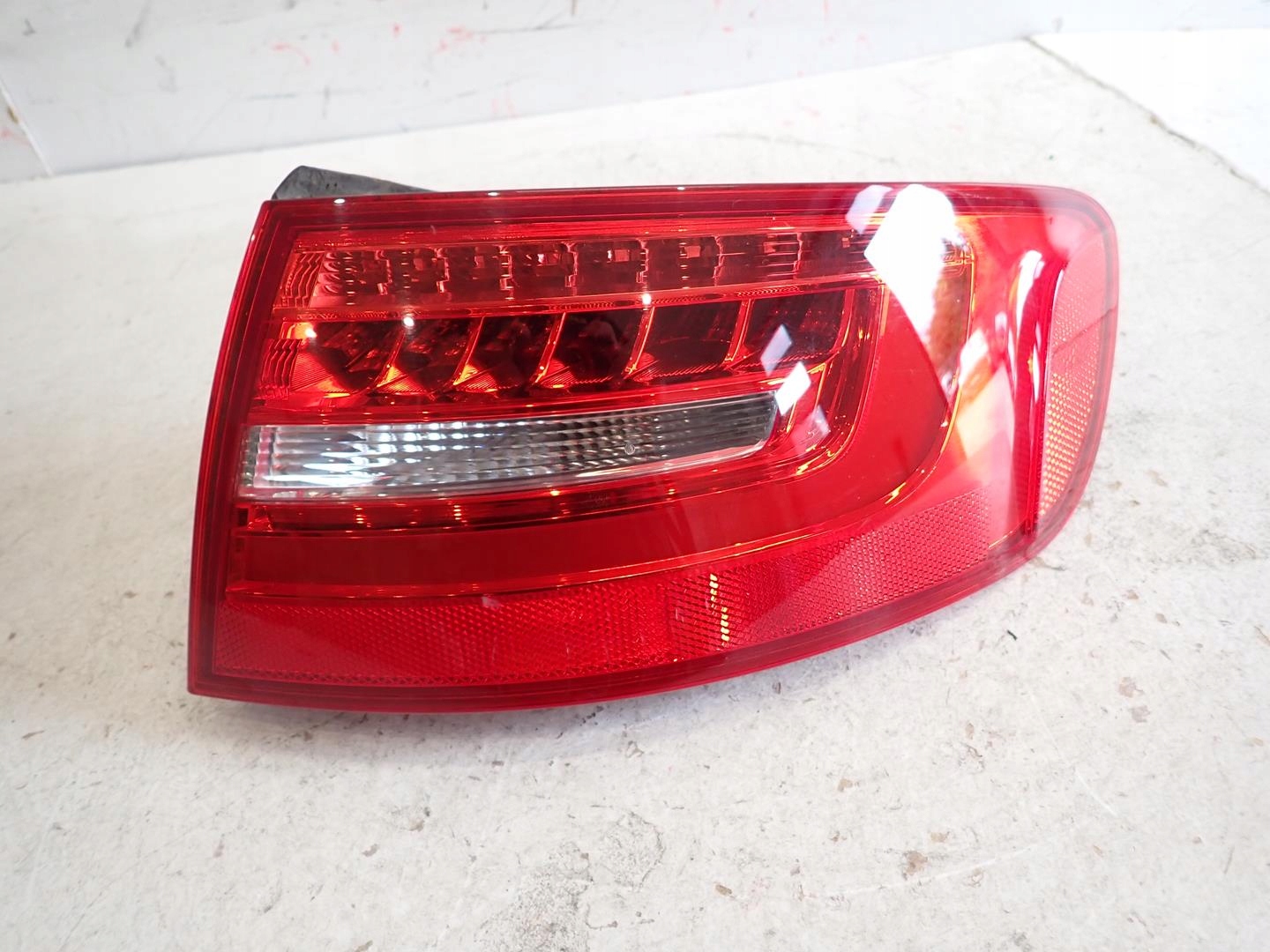 light rear part rear right AUDI A4 B8 LED LIFT 2012- KOMBI 8K9945096D