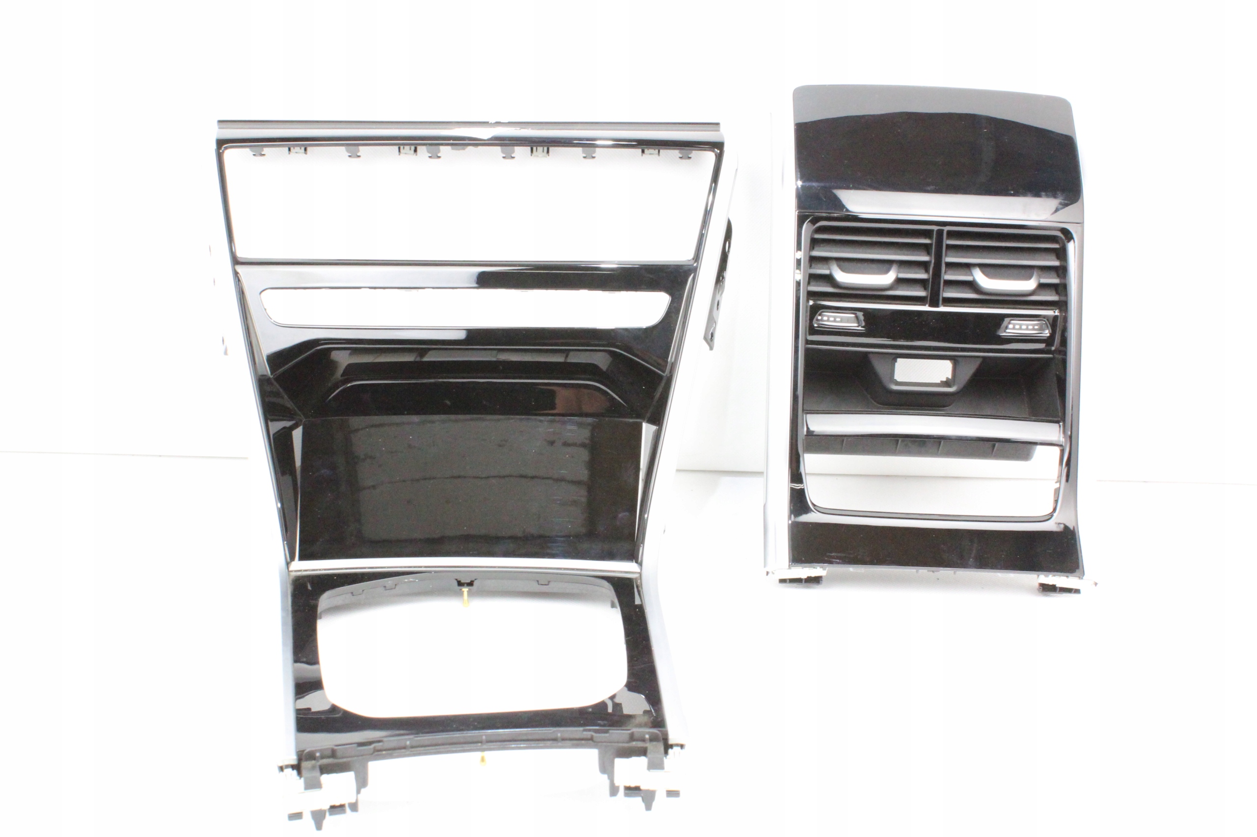 8070884 - Декоративная рамка для пианино BMW G14 G15 G16