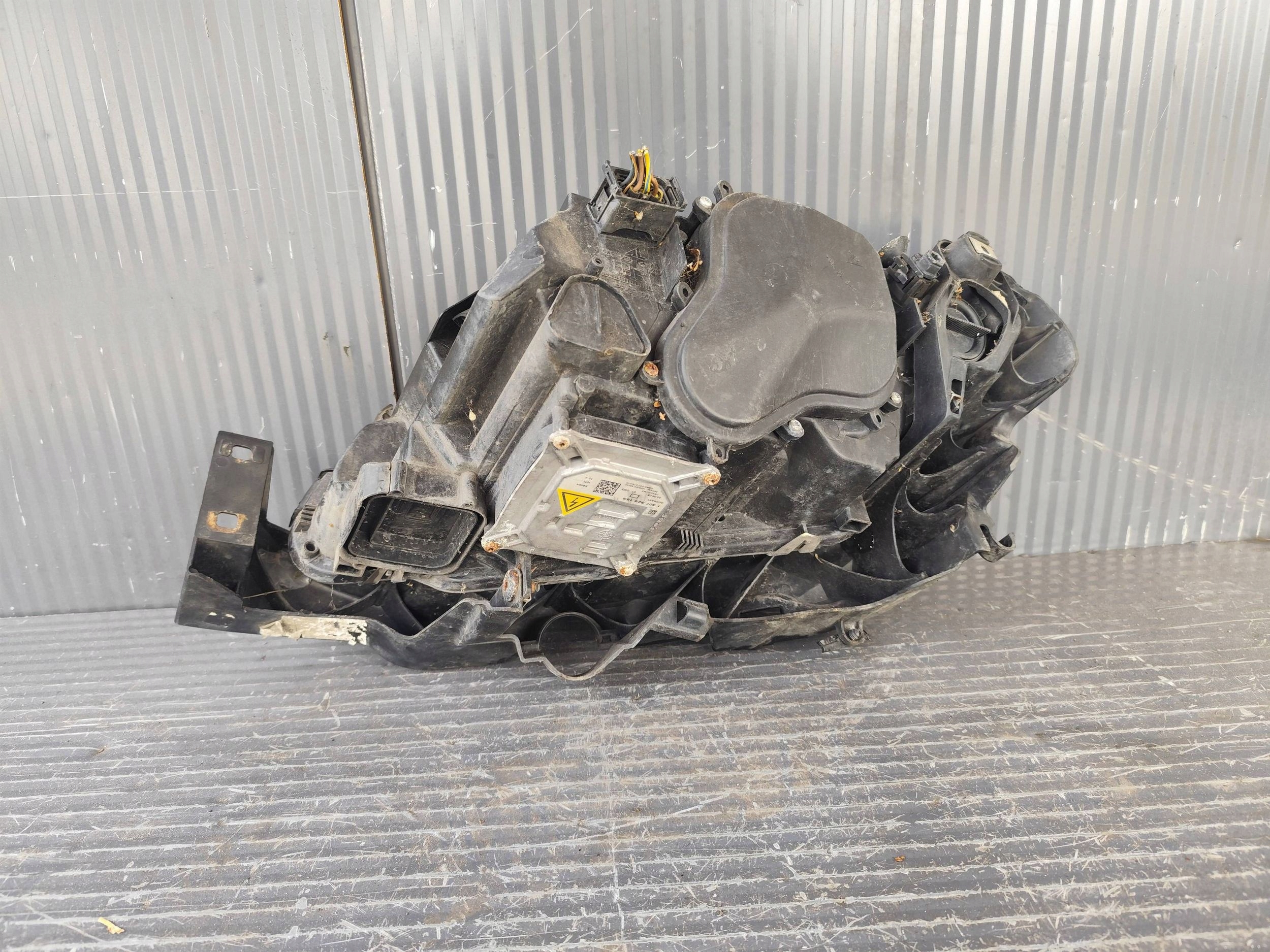 BMW E92 E93 light front right complete DEMONTAZ