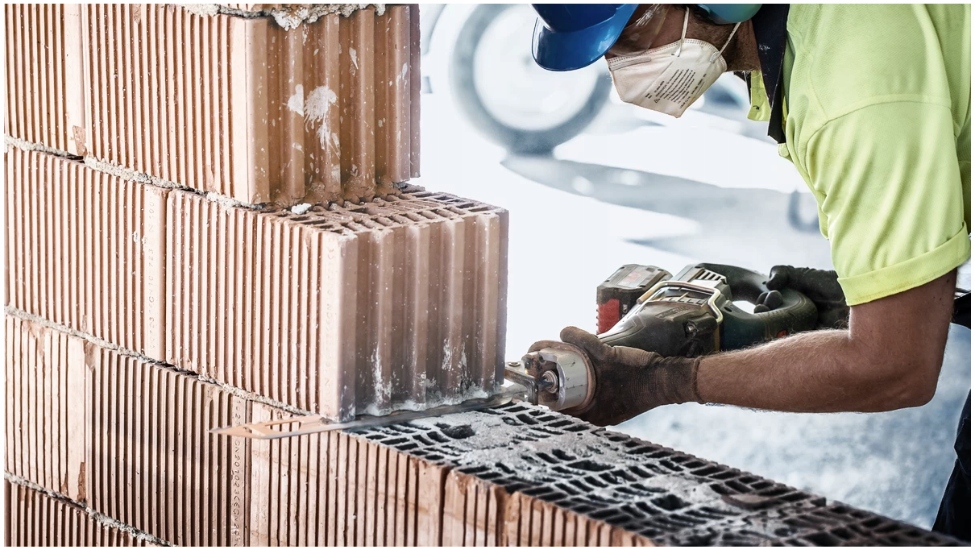 Brzeszczot do pił szablastych S1543HM 240mm BOSCH Zastosowanie cegły