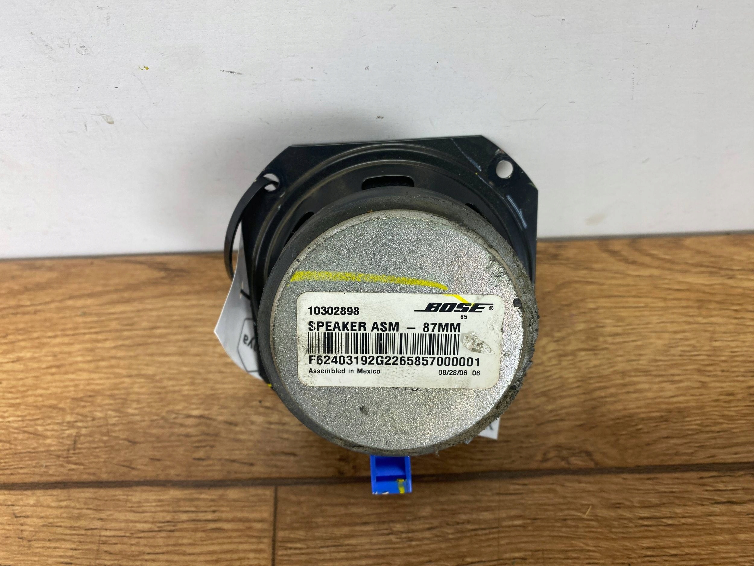 speaker centralny Chevrolet Corvette C6 2005+