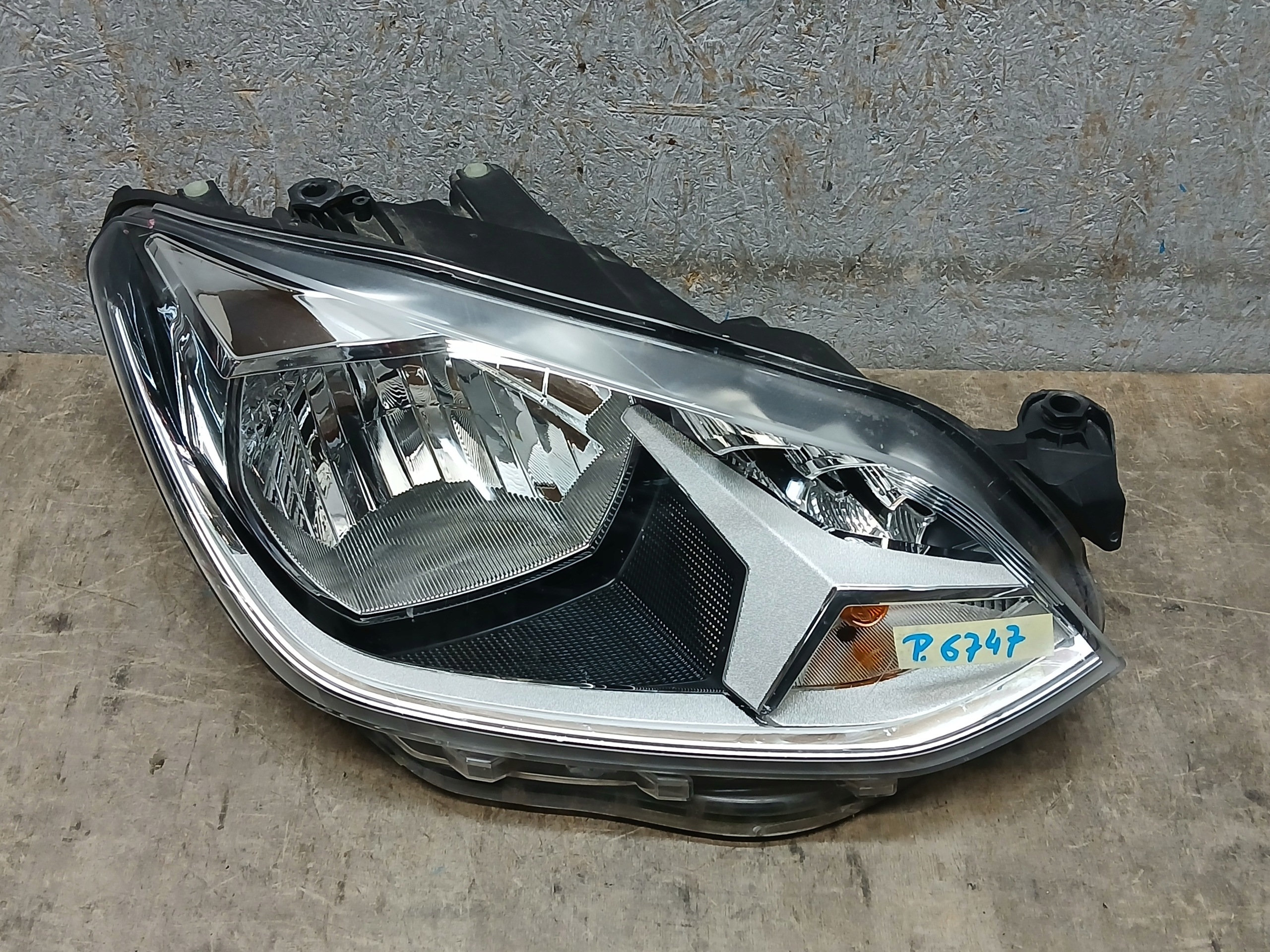 light front right VW UP LIFT 1S 1S1941016AB
