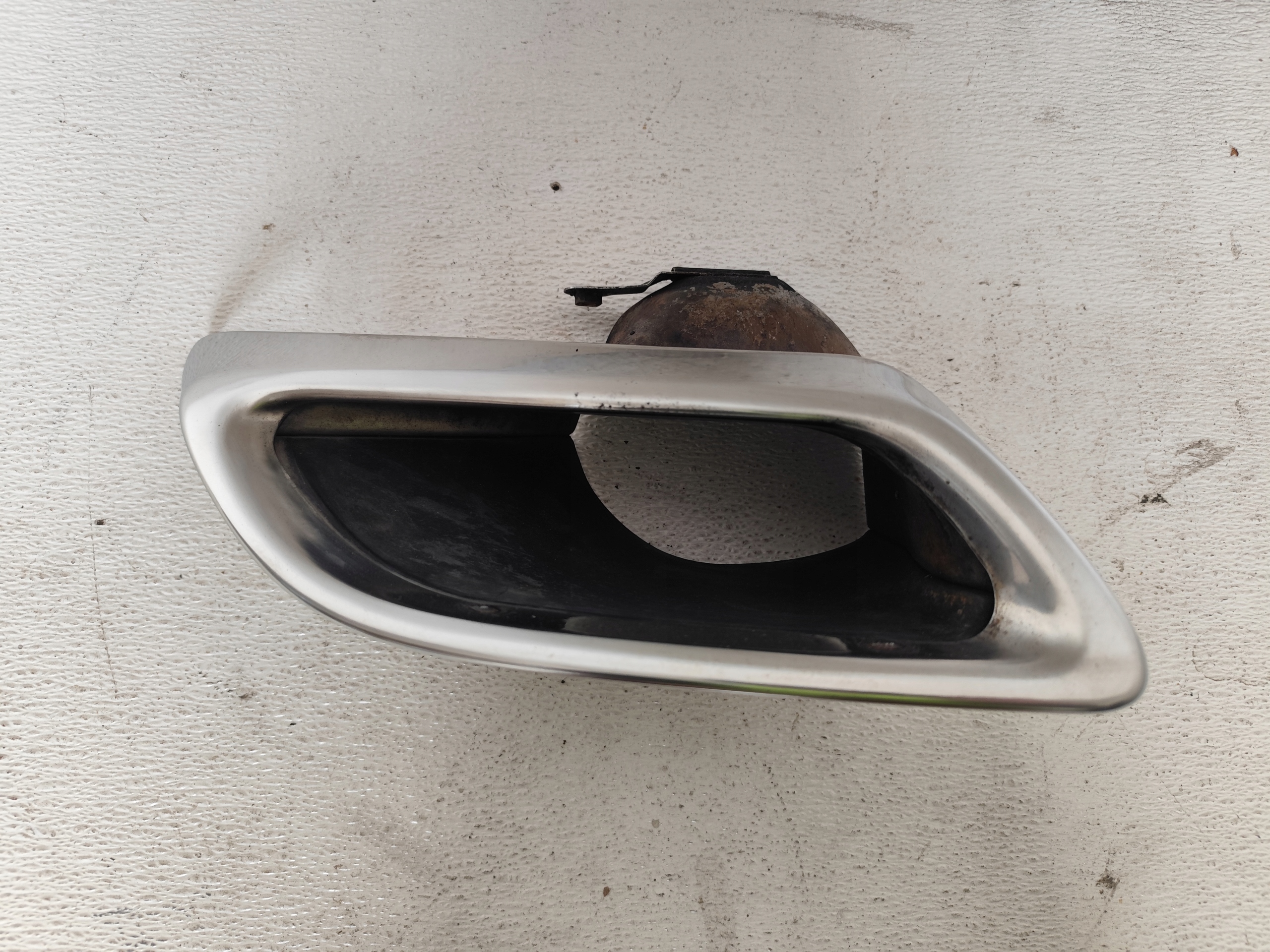 LEXUS LS 460 2007 pipe end of an exhaust right