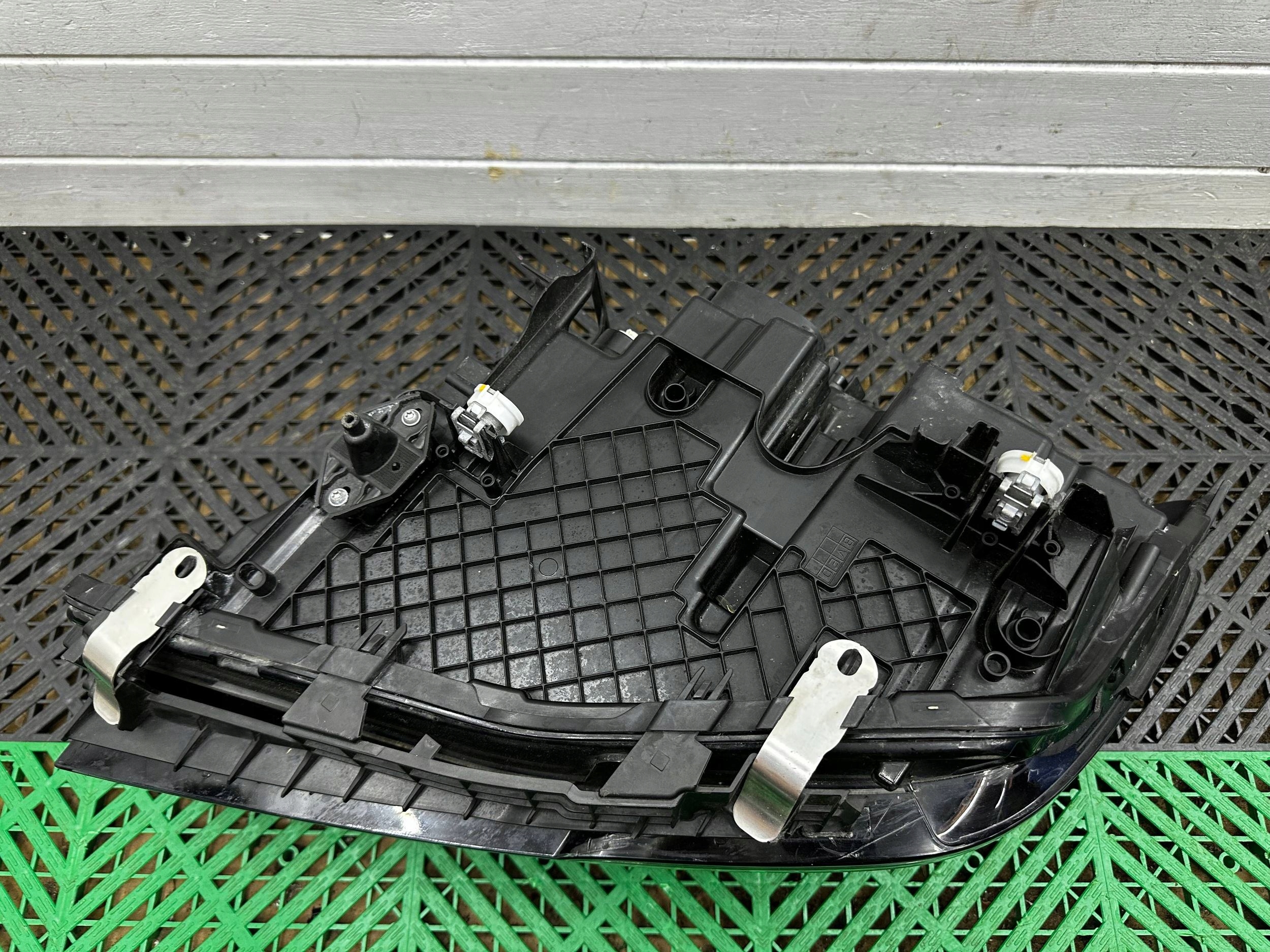 light front side right BMW 5 G30 G31 LCI LIFT 9850582