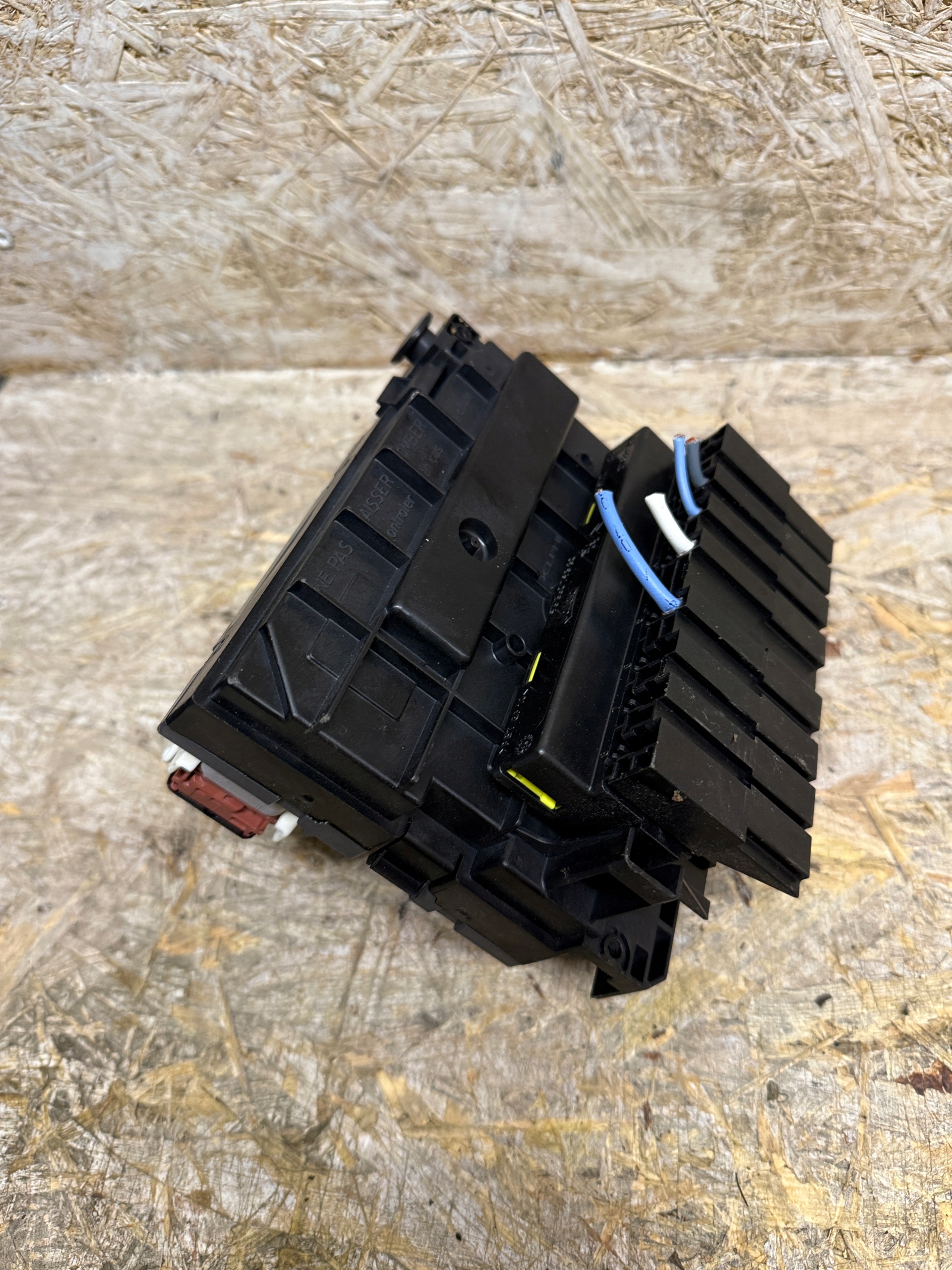 модуль R03 9675878080 CITROEN BERLINGO III JUMPY peugeot Expert oem