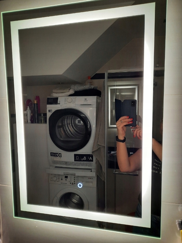 LUSTRO ŁAZIENKOWE LED 60x80 PODŚWIETLANE WŁĄCZNIK Materiał ramy brak ramy