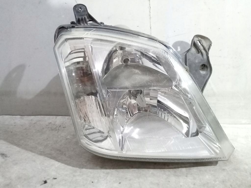 Opel Meriva A light right front front 89308560