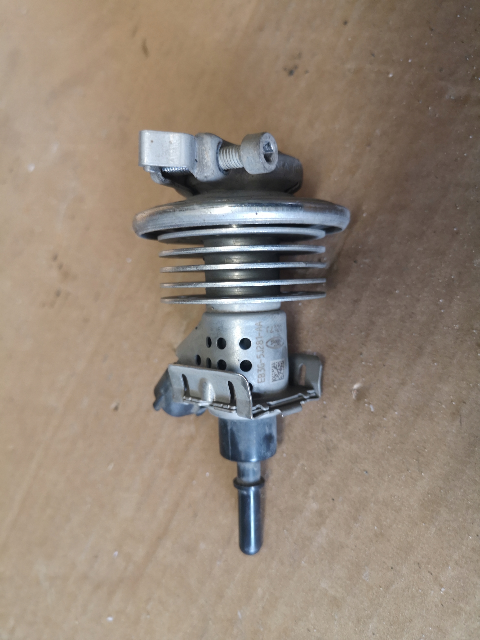 EB3G-5J281-AA - FORD RANGER 3 17R 3.2 TDCI ADBLUE ИНЖЕКТОР