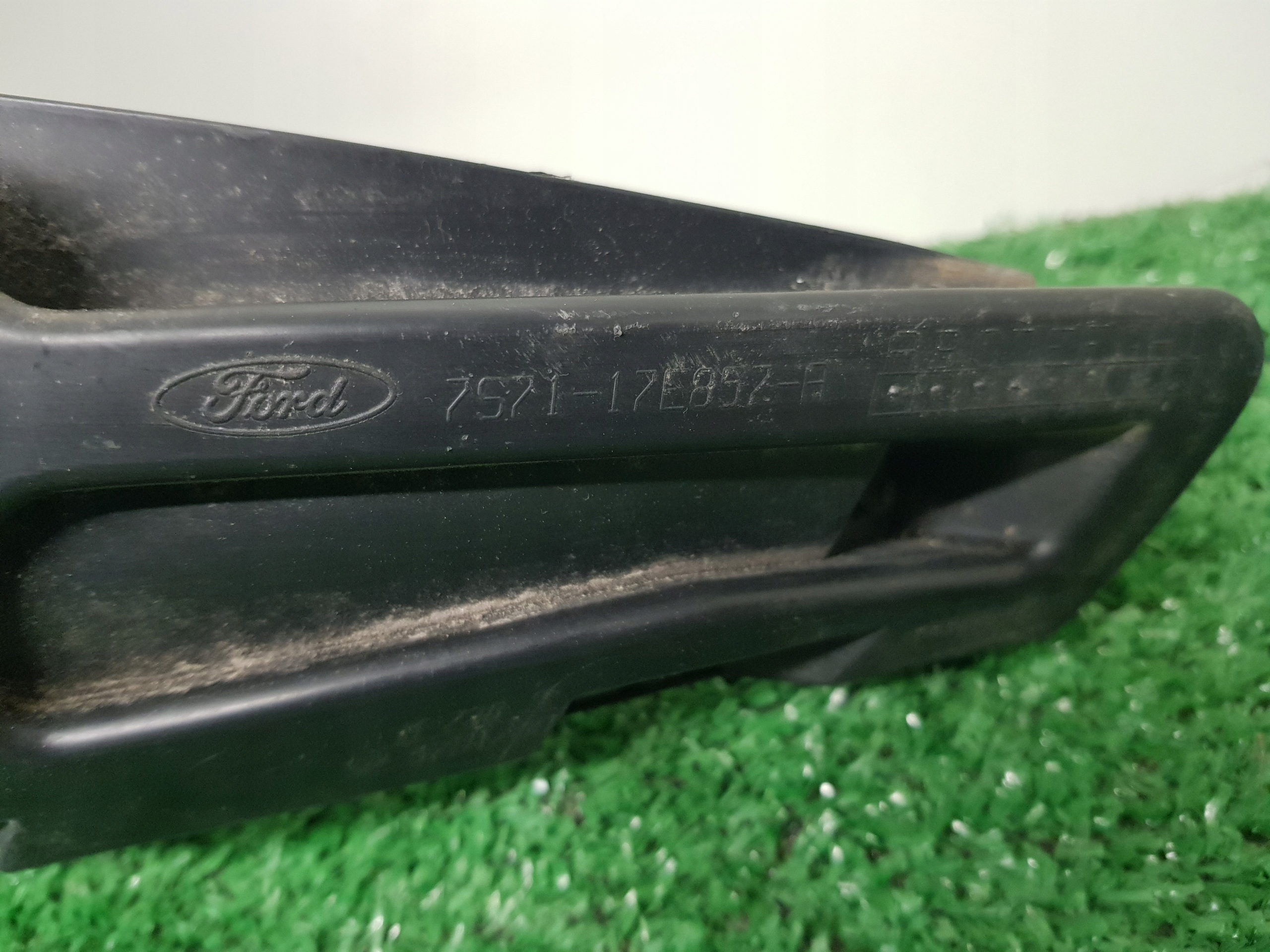 bumper bracket left front FORD MONDEO MK 4 7S71-17E857-A