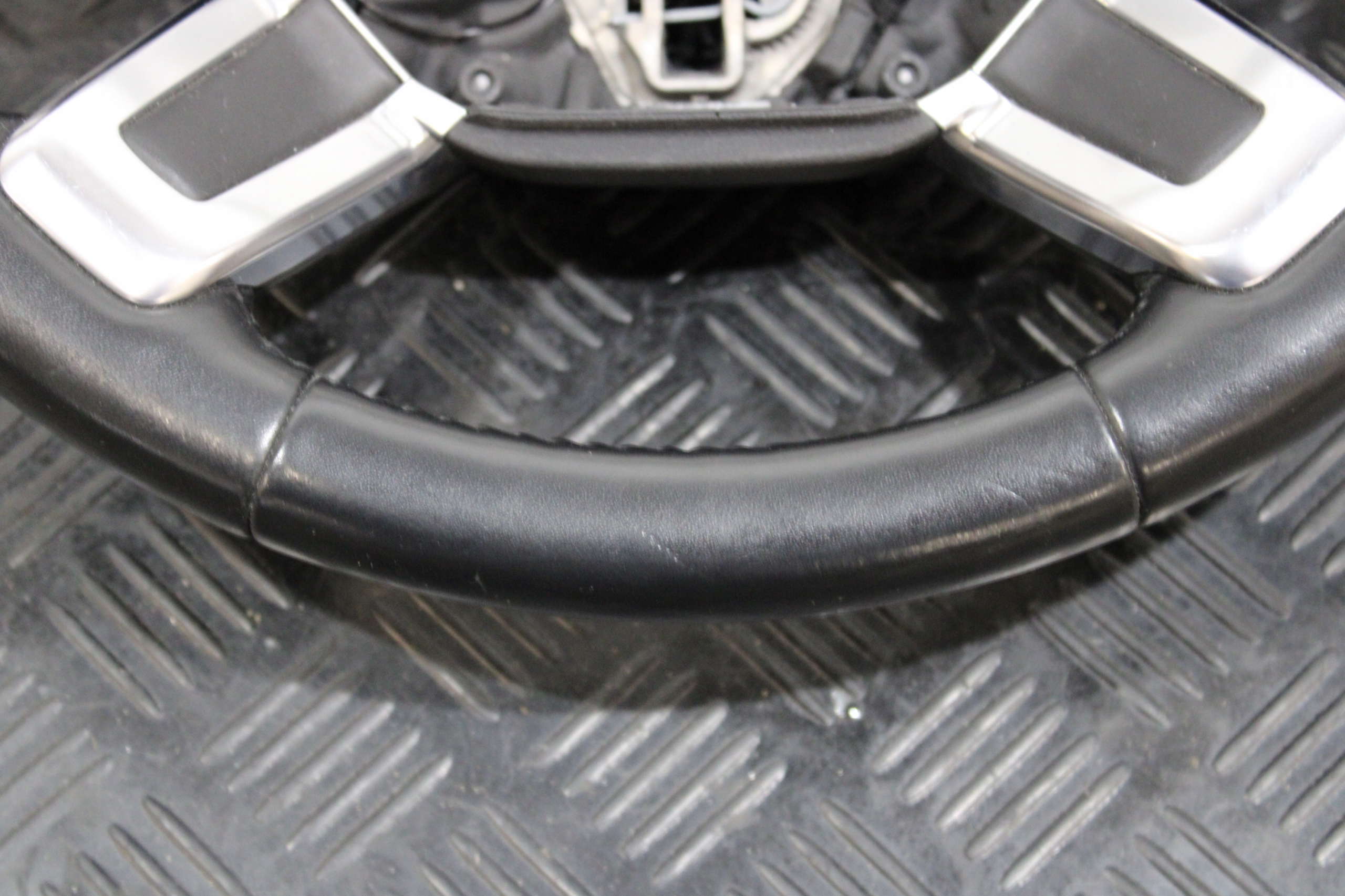 lenkrad MULTIFUNKCJA LAND RANGE ROVER VOGUE L405 LIFT
