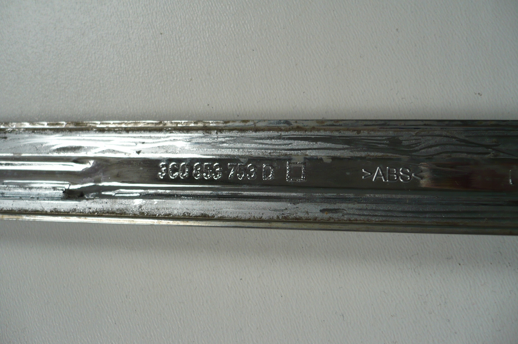 VW PASSAT B6 05- moulding CHROM door left rear part central DEKOR original