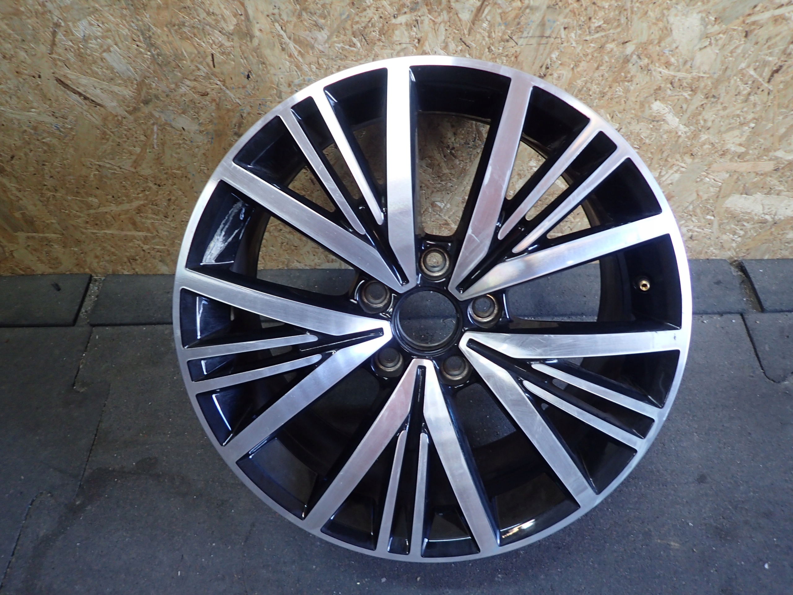 disk hliníkový VW BEETLE 5X112 17" 7J ET43