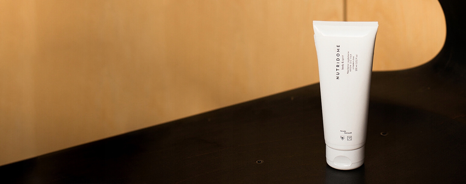 Krem do rąk nawilżający masło Shea regeneracja SZYBKO SIĘ WCHŁANIA 100ml Składniki aktywne masło Shea