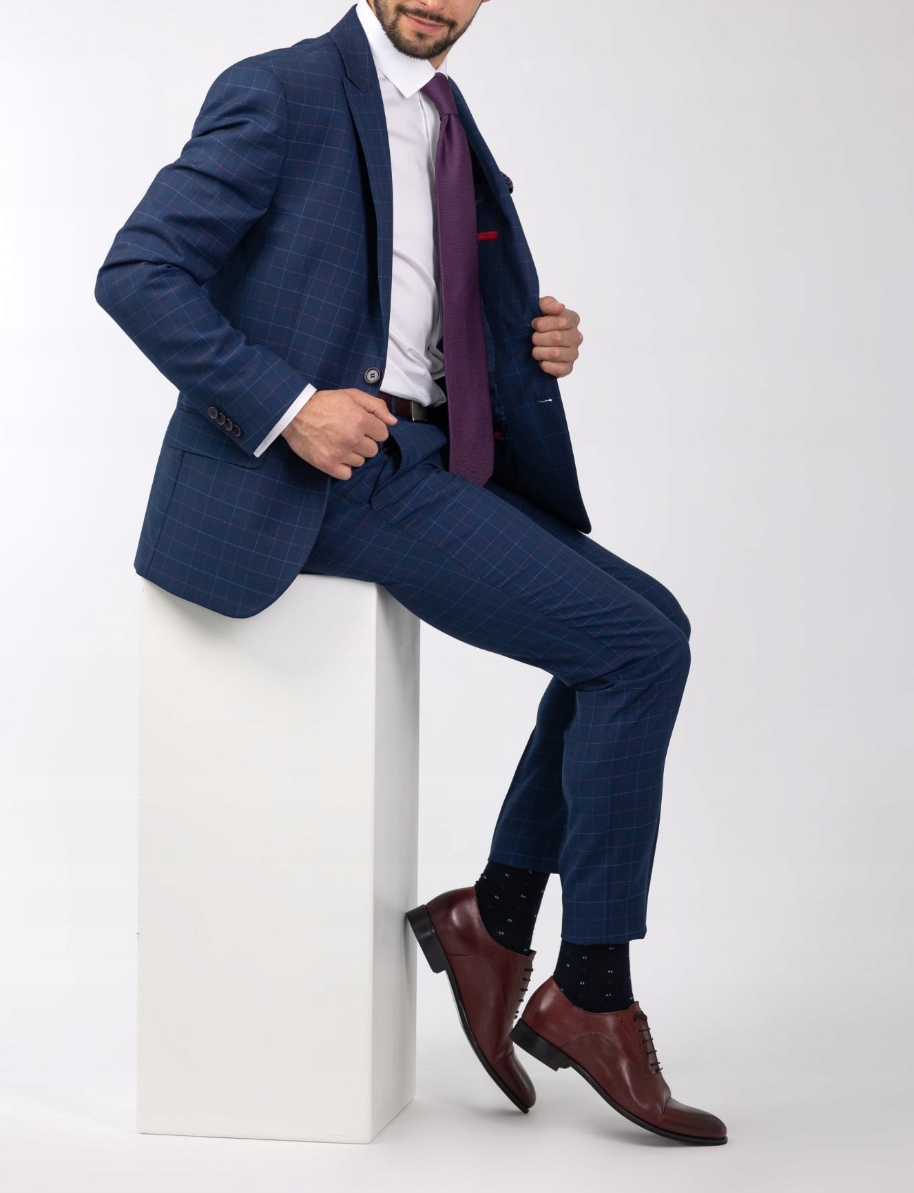 Tmavě modrý kostkovaný oblek Slim 182/104/90