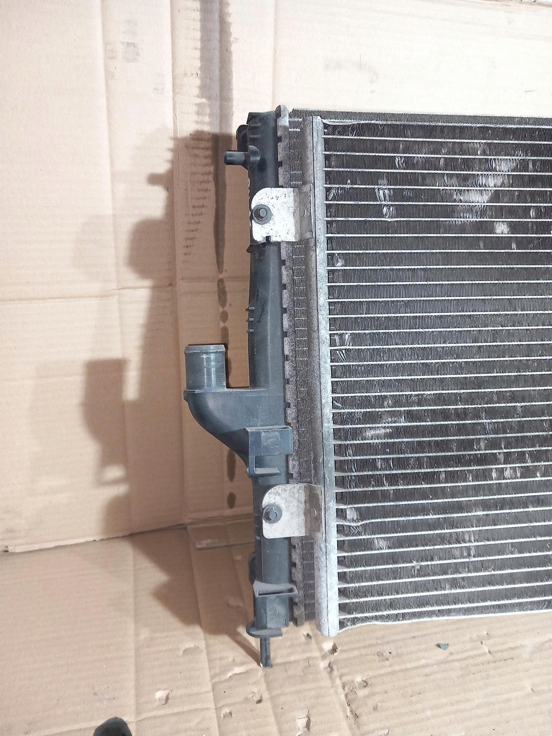 KOMPLET radiatore VENTOLA DACIA LOGAN e 1.5 DCI 8200582026