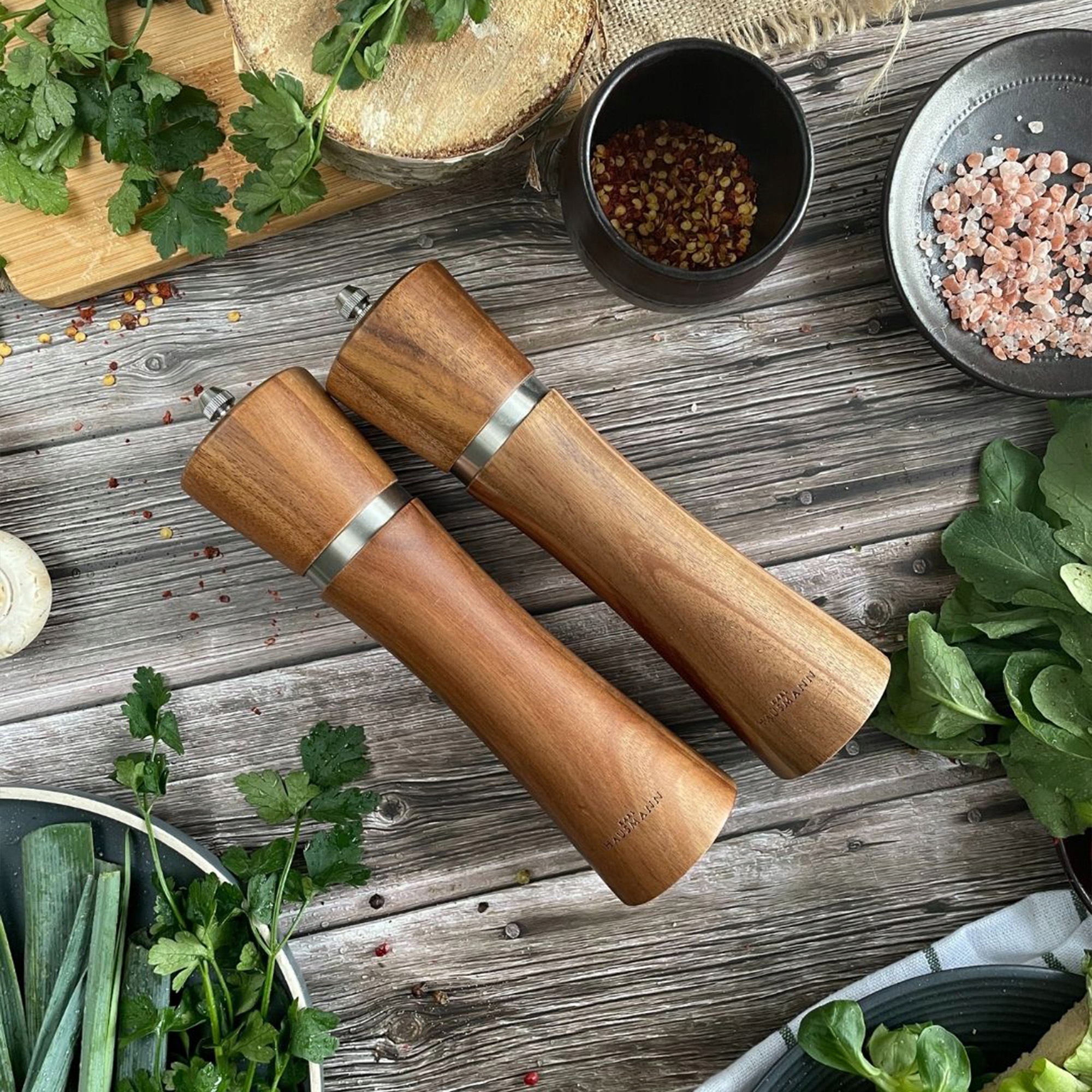 ZESTAW RĘCZNYCH MŁYNKÓW DO MIELENIA SOLI PIEPRZU PRZYPRAW DREWNIANE