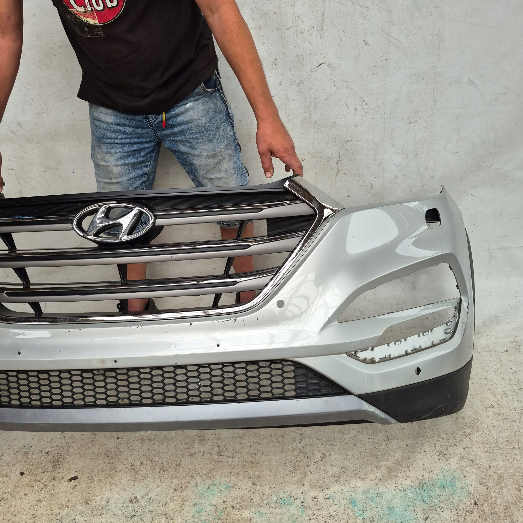 HYUNDAI TUCSON III 15-18 bumper front front SPR PDC 86511-D7100