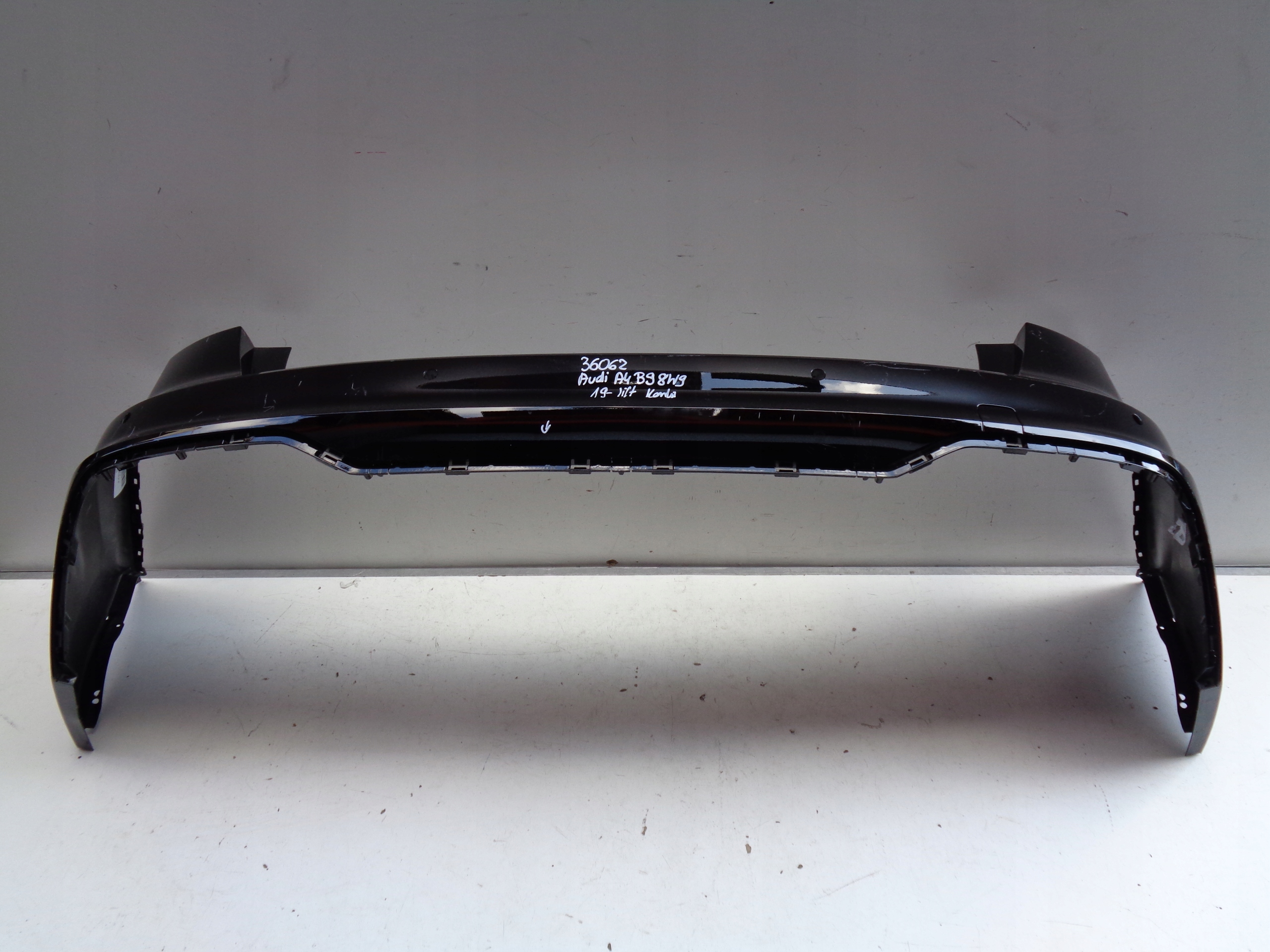 bumper rear AUDI A4 B9 8W9 19- LIFT KOMBI 36062
