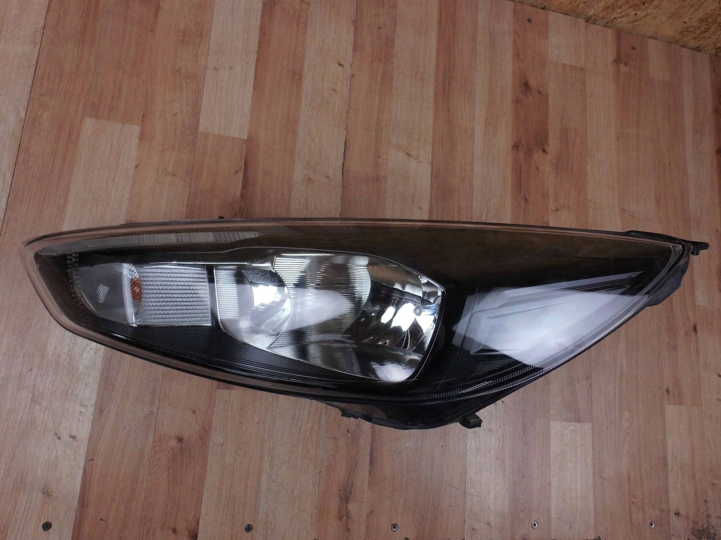 Ford Focus III MK3 2014-2018 LIFT light left front front left