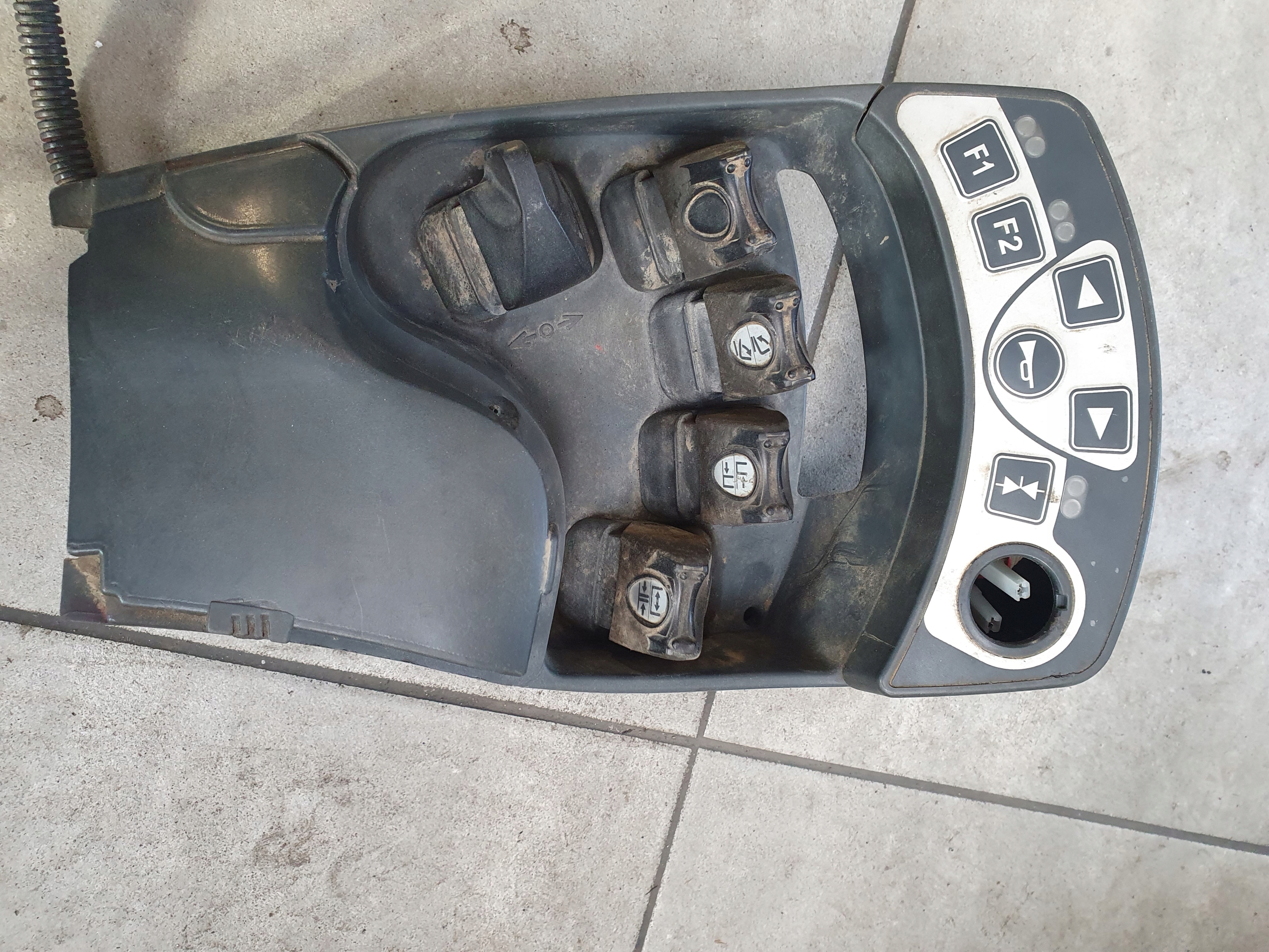 713937 - ПАНЕЛЬ FINGERTIP ПЕРЕКЛЮЧАТЕЛЬ ТЕЛЕЖКА ВСЕ ЕЩЕ RX70