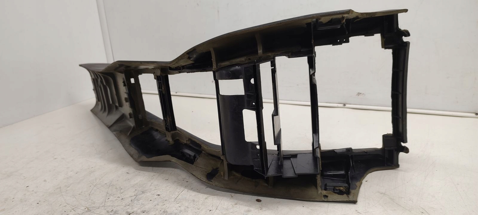 Tunel central Mercedes W124 2,2