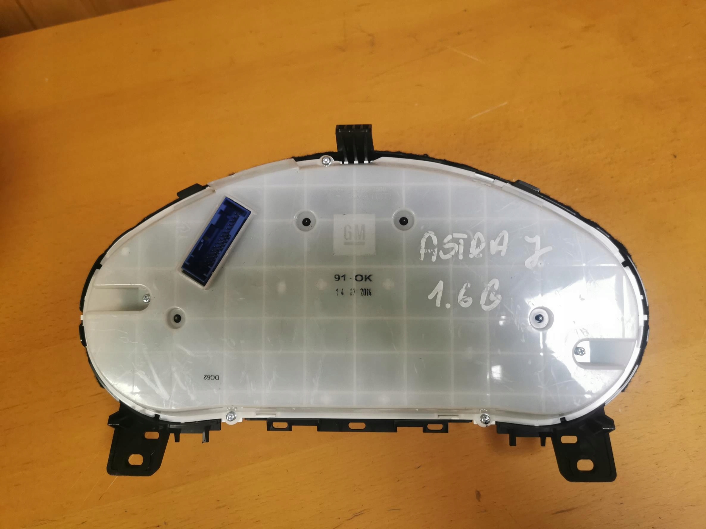 dials dials OPEL ASTRA J 1.6B 13433771 09-15 UK
