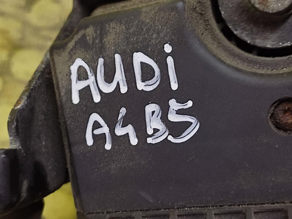 AUDI A4 B5 pump ABS 0265218011