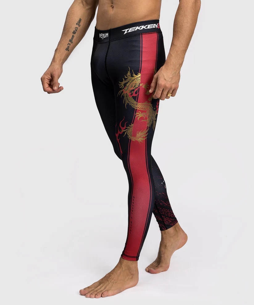 Venum x Tekken Kompresní legíny Spats Marshall Law Black/Red/Gold M
