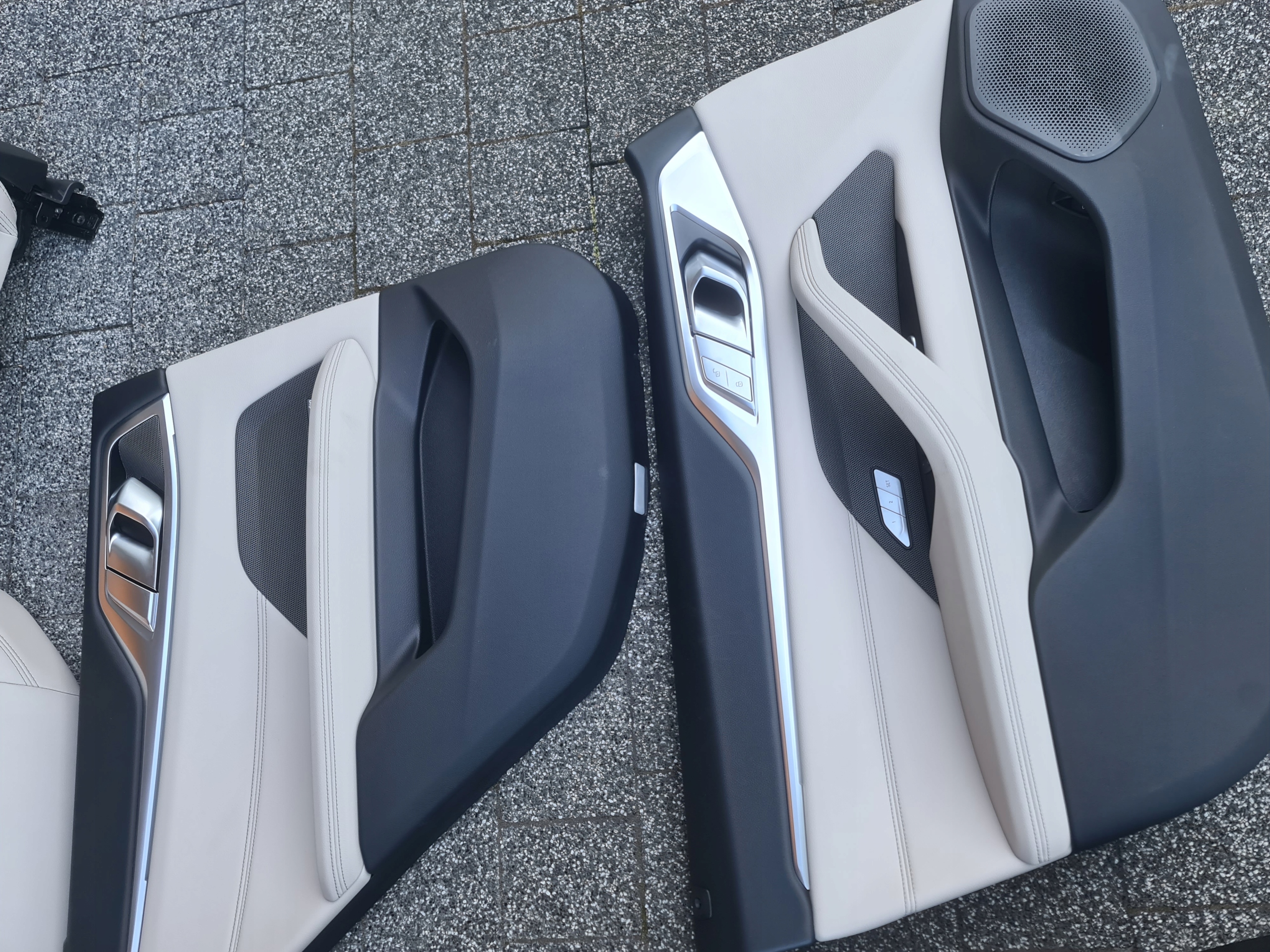 BMW G26 I4 комплект кресла /