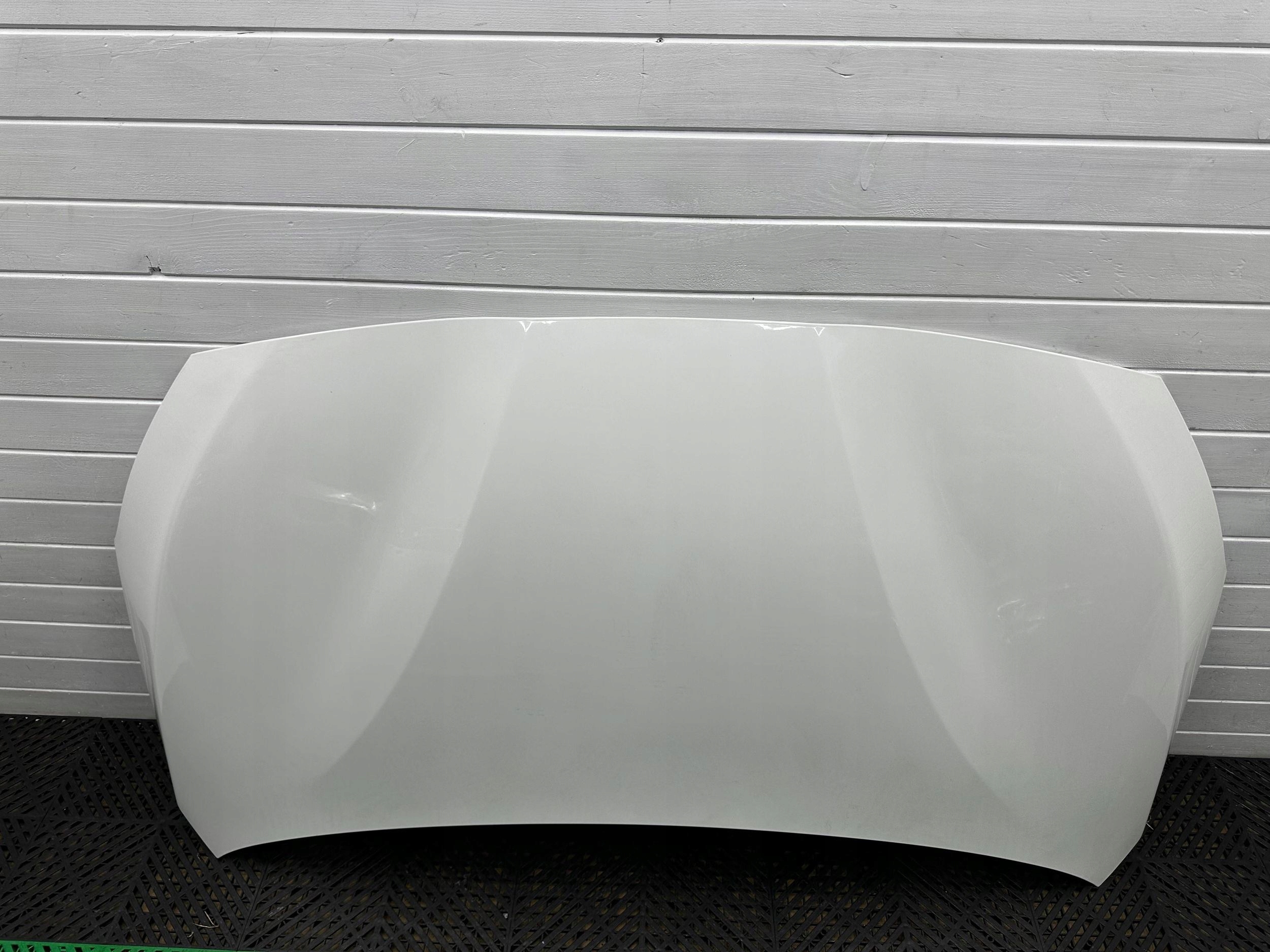 bonnet front BMW 2 F45 colour A300