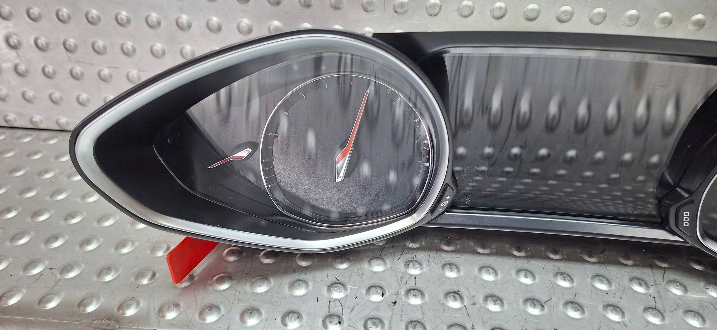 dials 9825206280 PEUGEOT 308 II 1.2 THP 2016