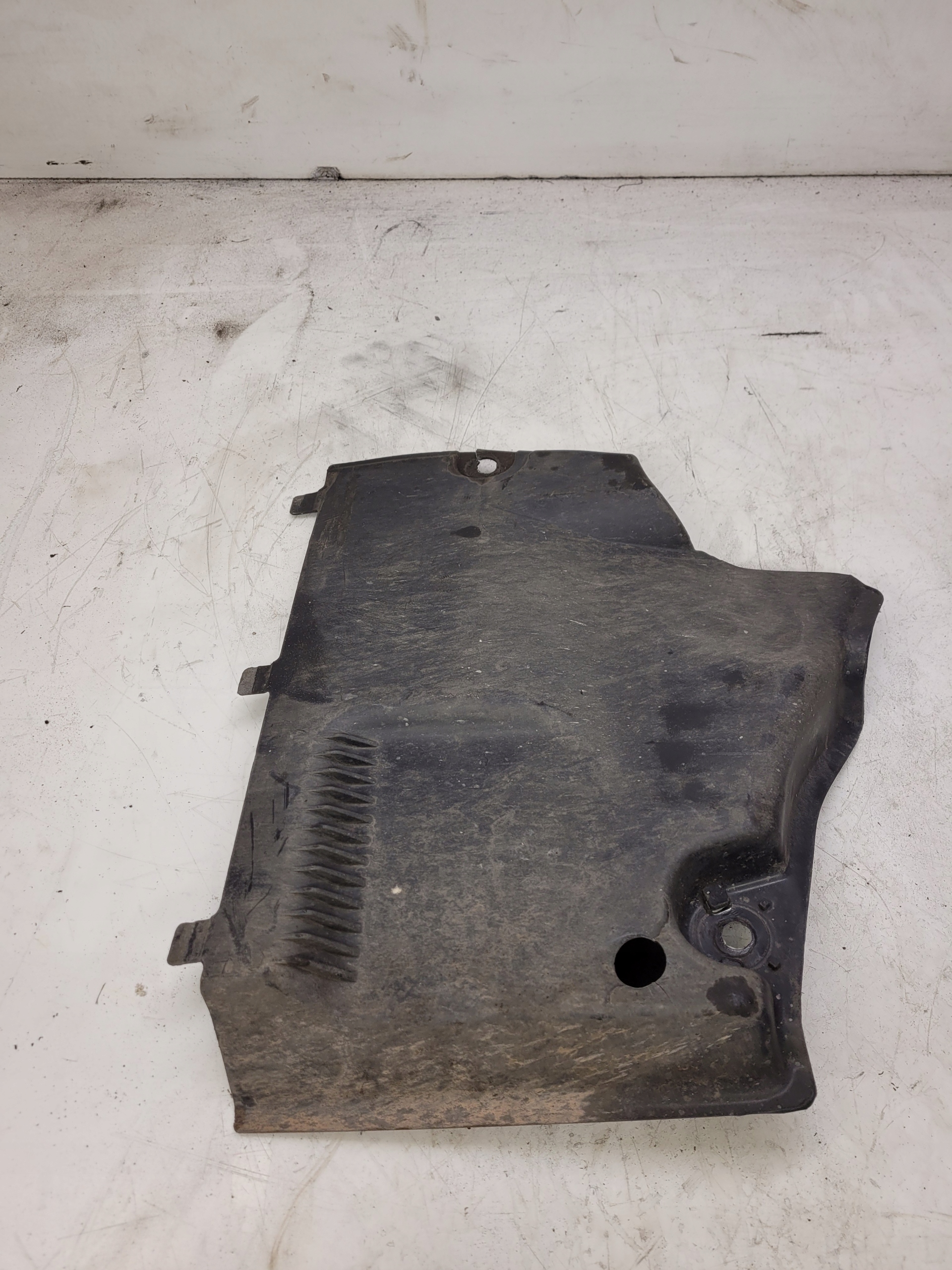 Blende Abdeckung abdeckung Unterfahrschutz links AUDI A4 B8 8K0825201E *1*