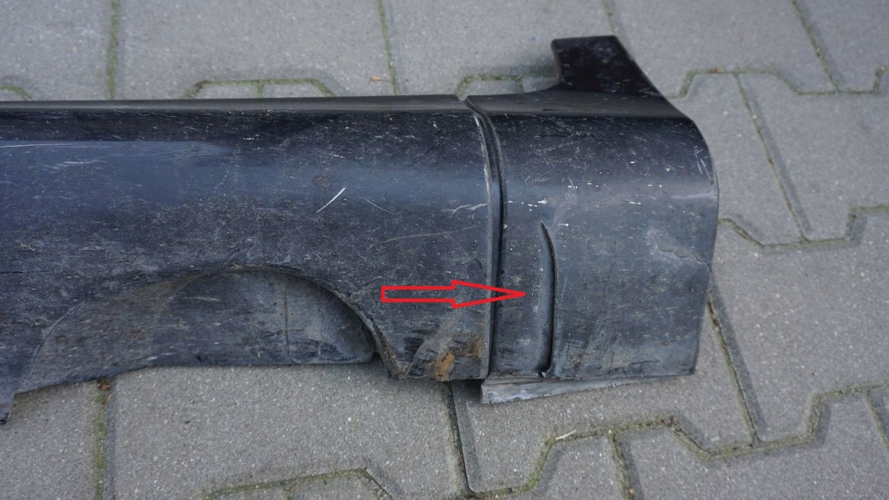 VOLVO XC60 LIFT - moulding threshold right 452