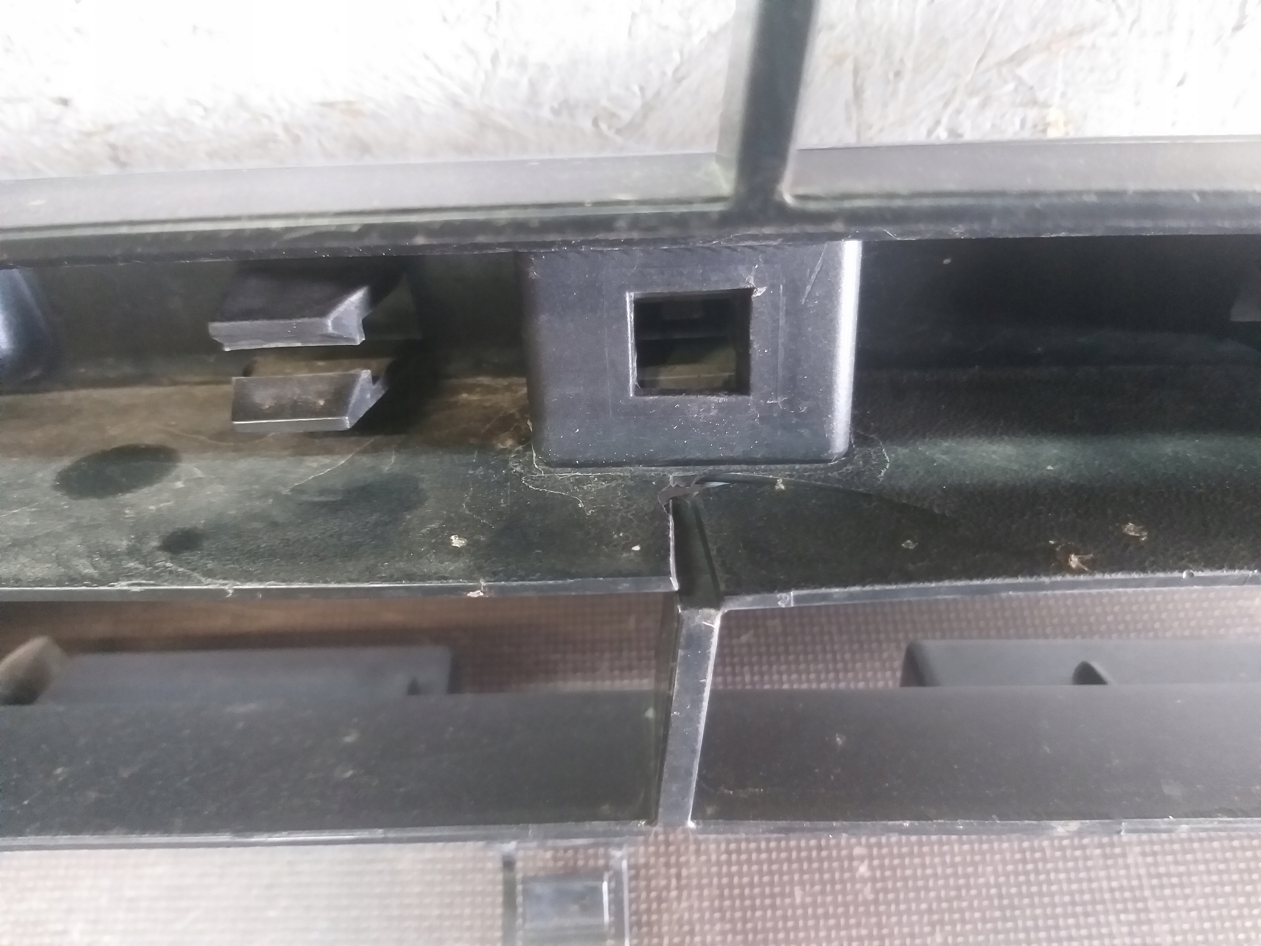 GRILLE FORD RANGER 11