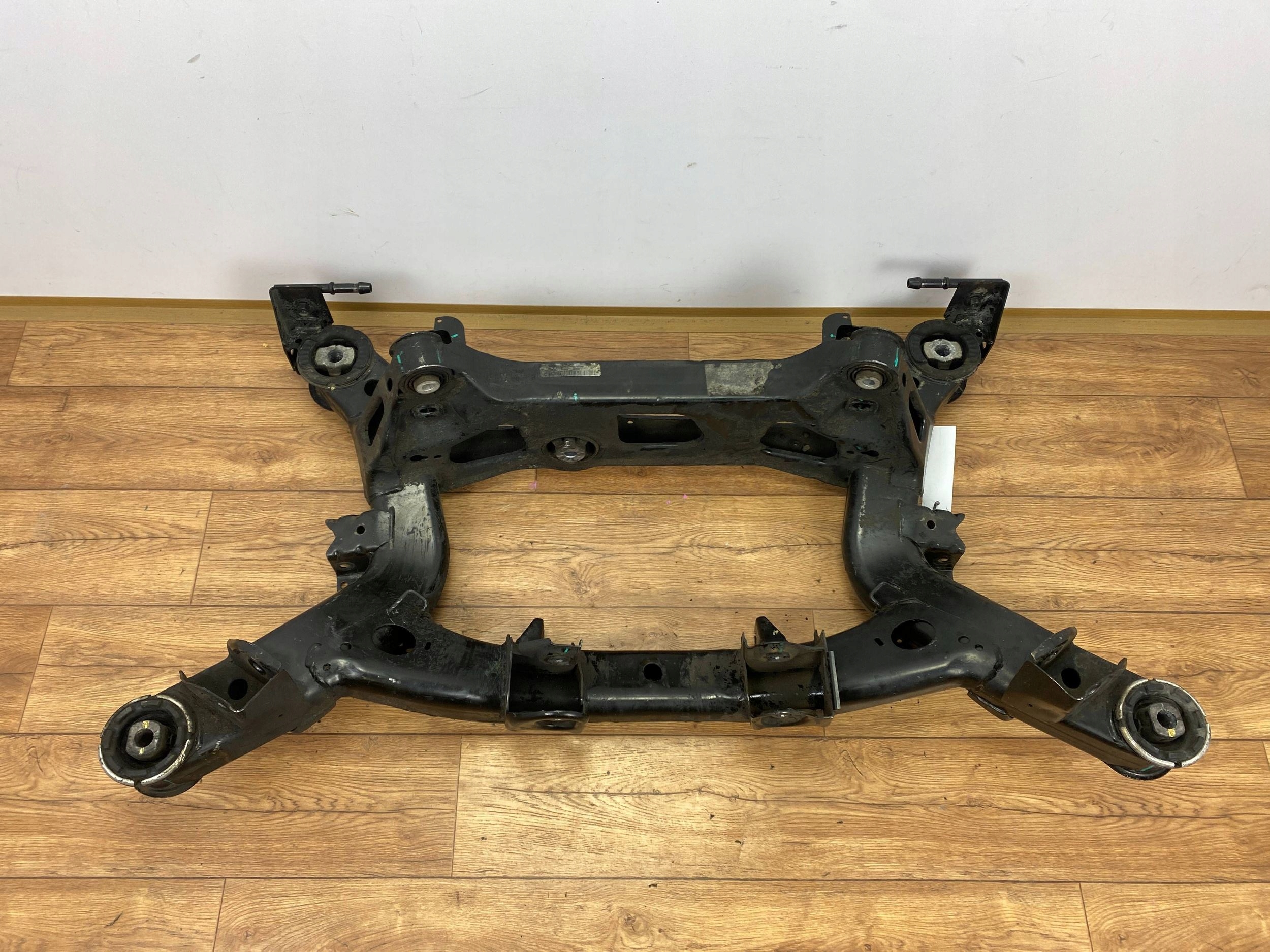sider rear subframe axle beam axle beam trawers Cadillac CTS III 2016