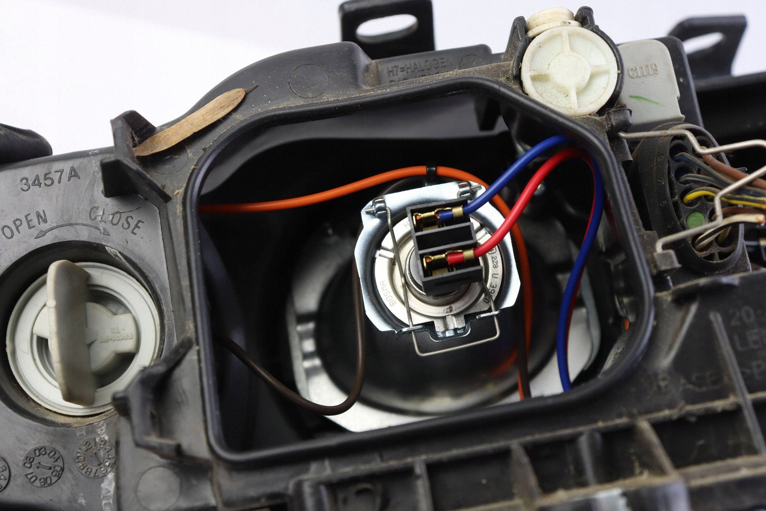 AUDI A4 B6 light front left front replacement TYC 20A008 EUROPA