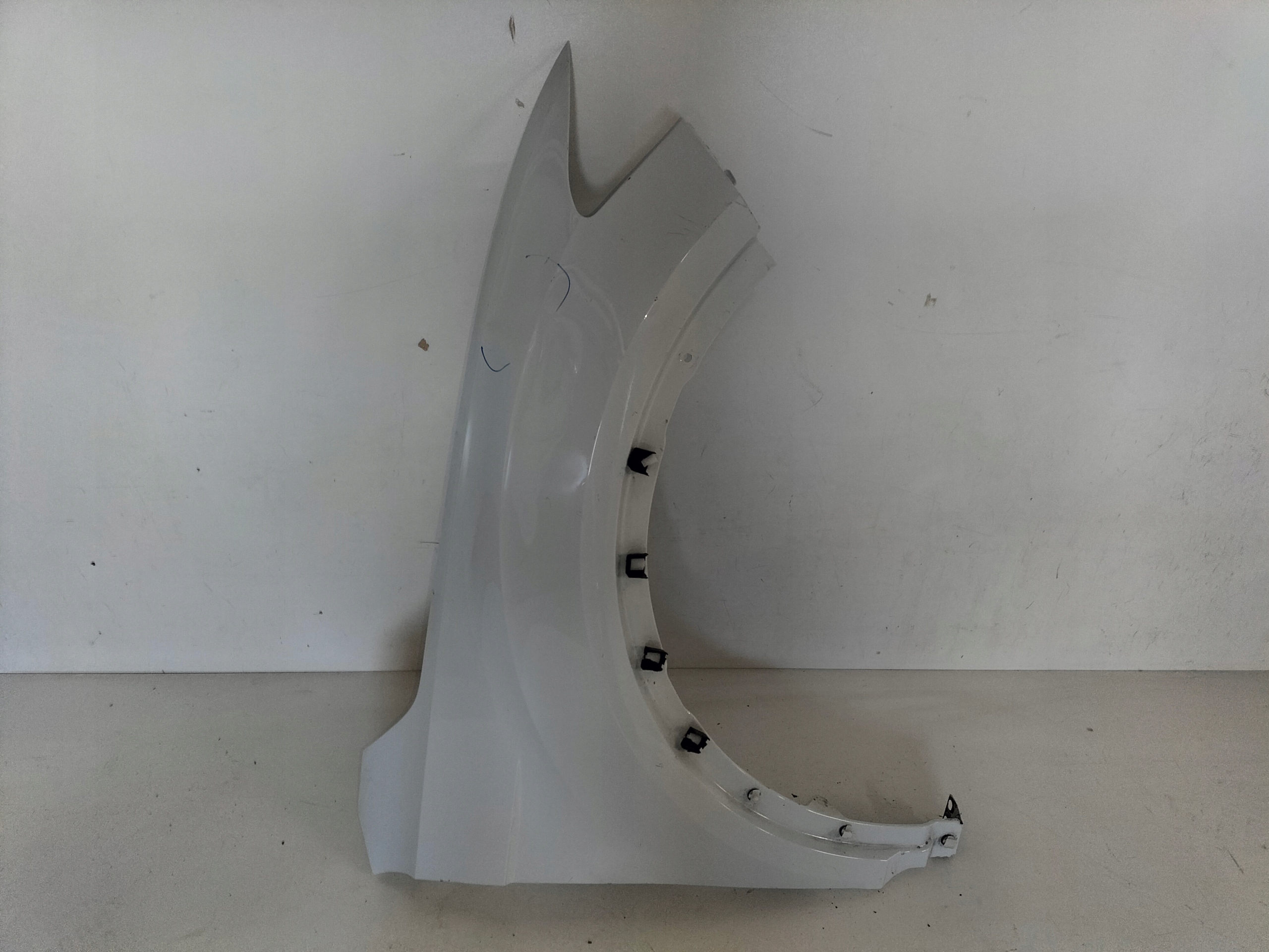 fender front front right VW T-ROC TROC 17