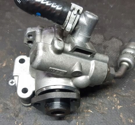 MERCEDES C W203 2.2 CDI насос гідропідсилювача керма