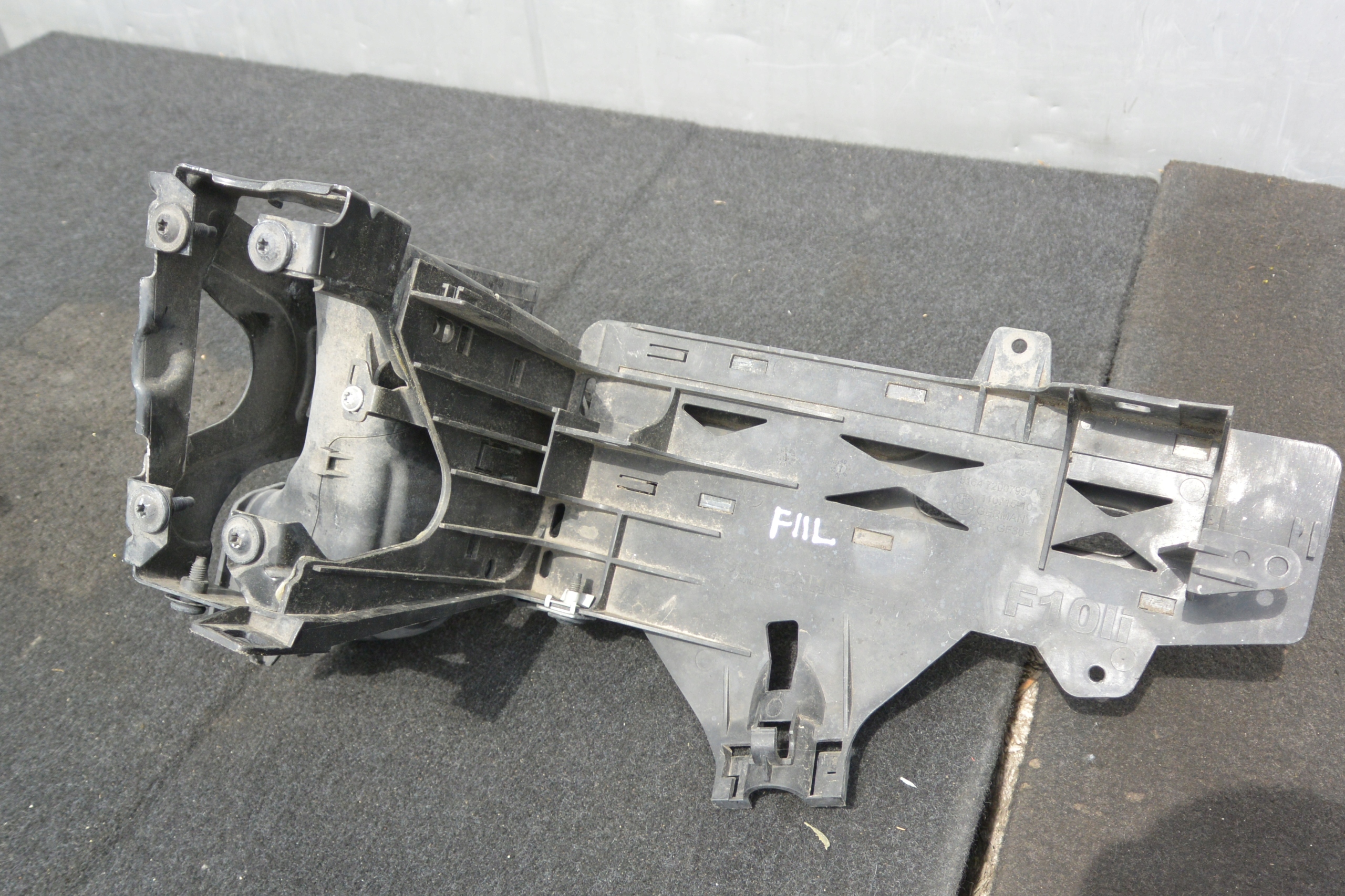 OKULAR console holder lights left BMW 5-SERIA F10 F11
