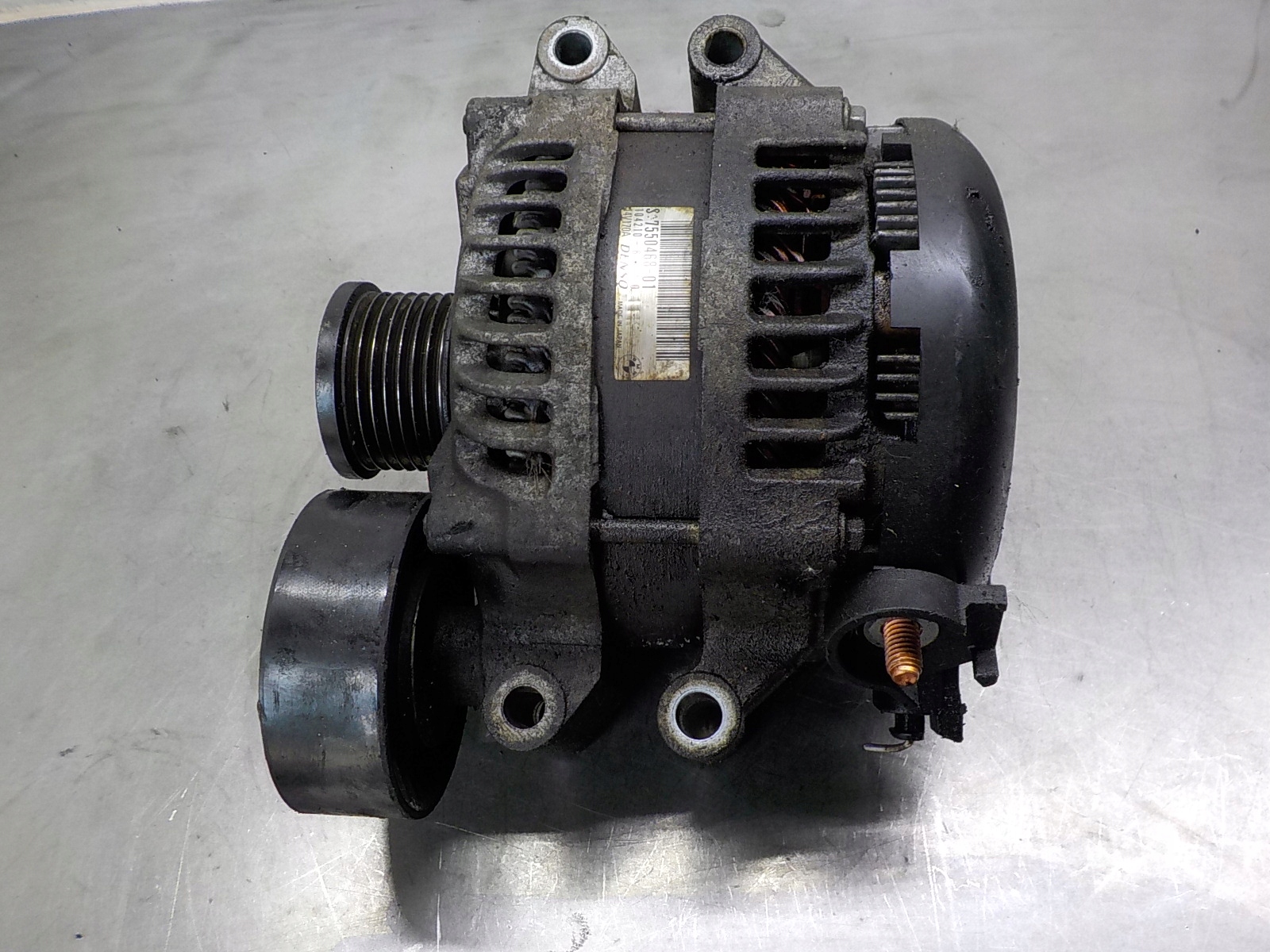 BMW E87 E90 2.0B ALTERNATOR 7550468-01