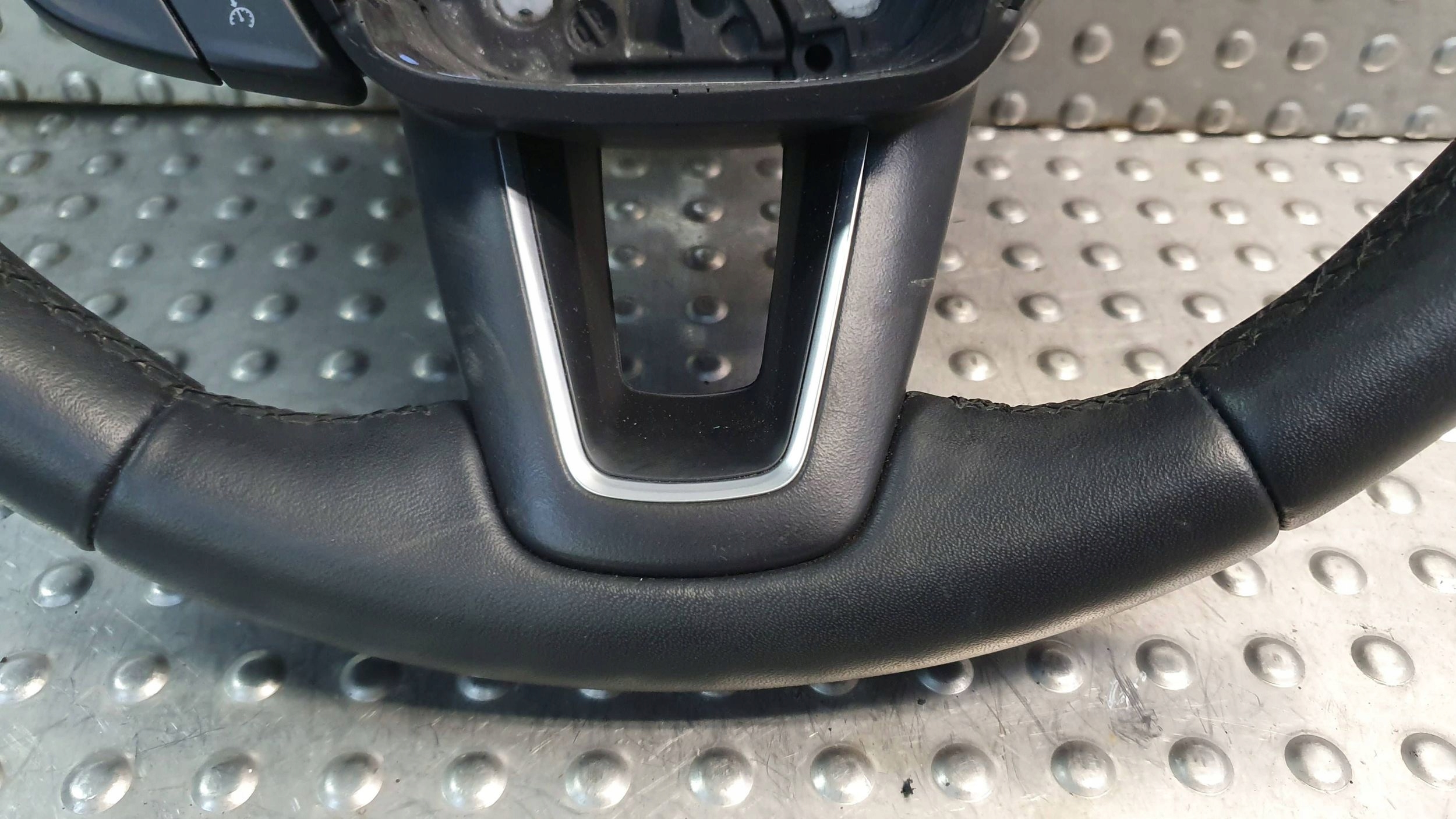 lenkrad Leder MULTIFUNKCJA FORD ECOSPORT II 12- CGN153600KC