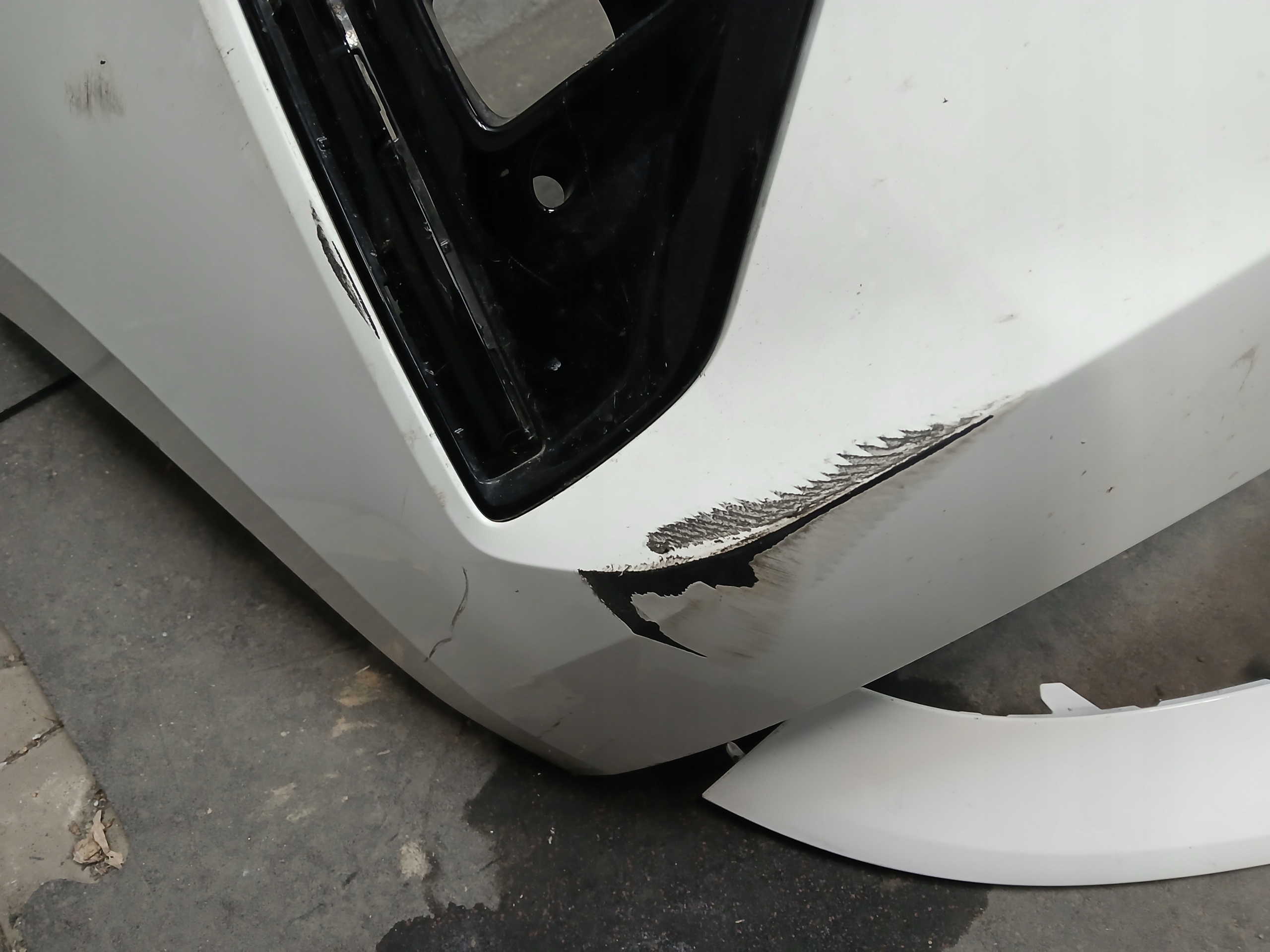 nárazník předek OPEL ASTRA L VI 6 GSI