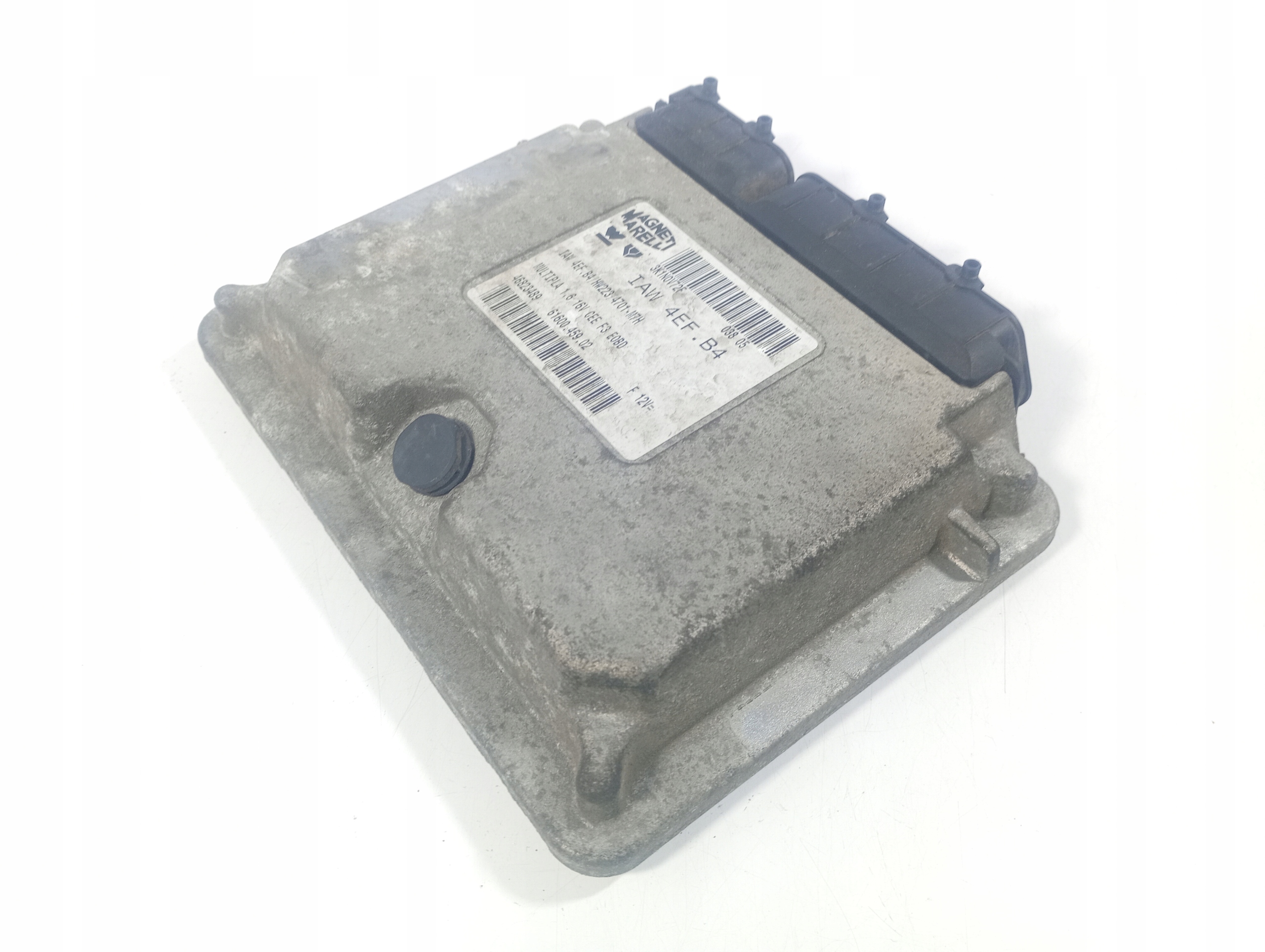 VW PASSAT B5 96-05 computer control unit of the engine OE 46823489