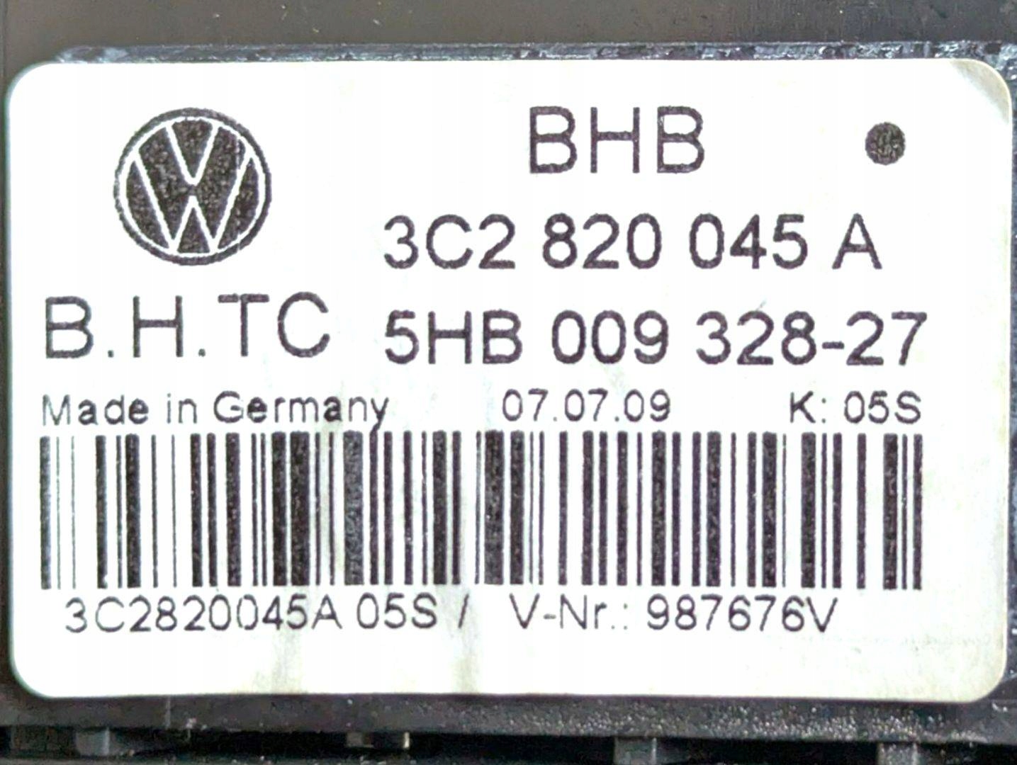 vezérlö panel a klímának Volkswagen Passat B6 2009 3C2820045A
