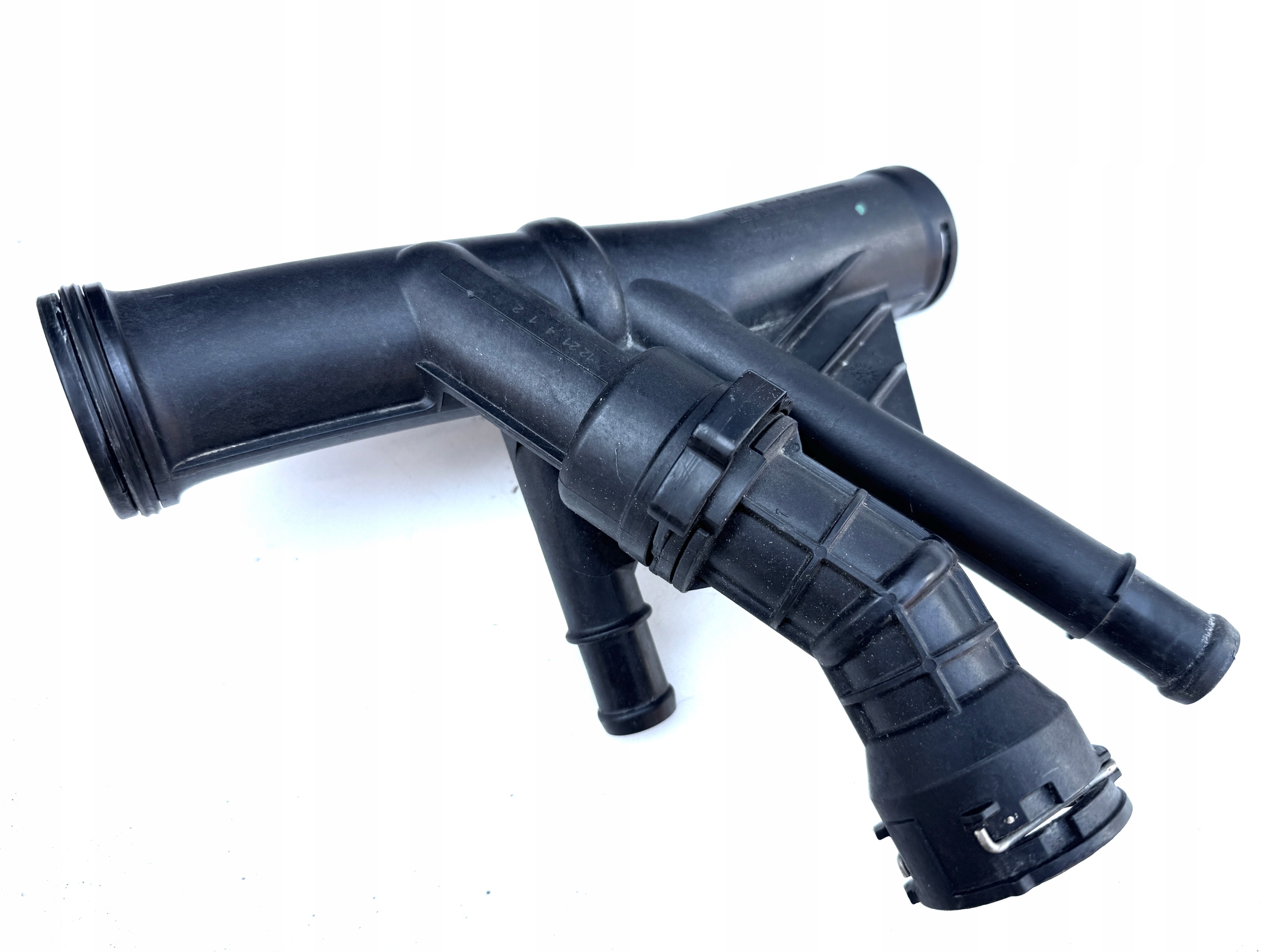 Obudowa termostat 04L121026J AUDI VW 2.0 TDI