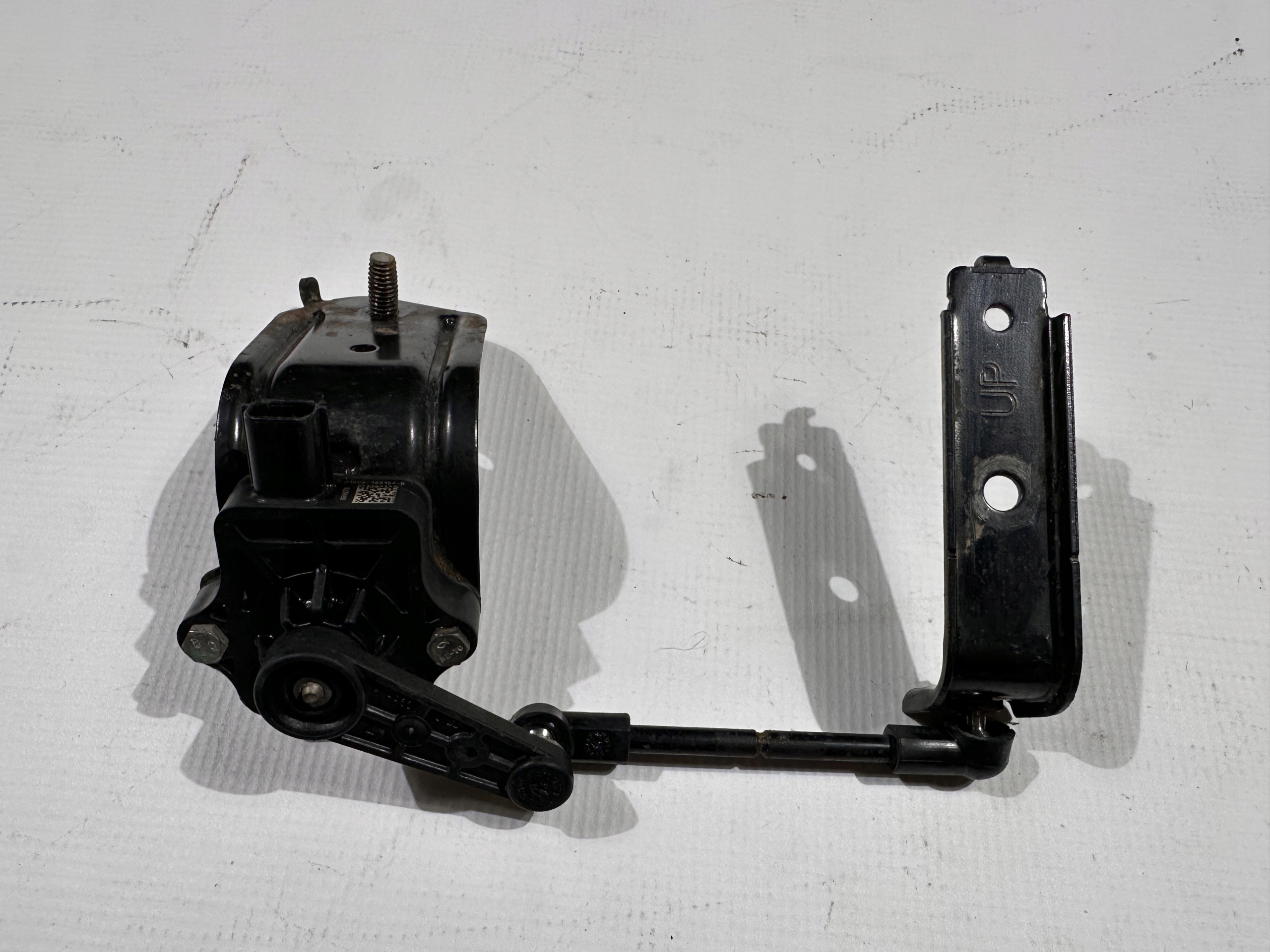sensor of the level lights front przedniej Lincoln Continental 2017+