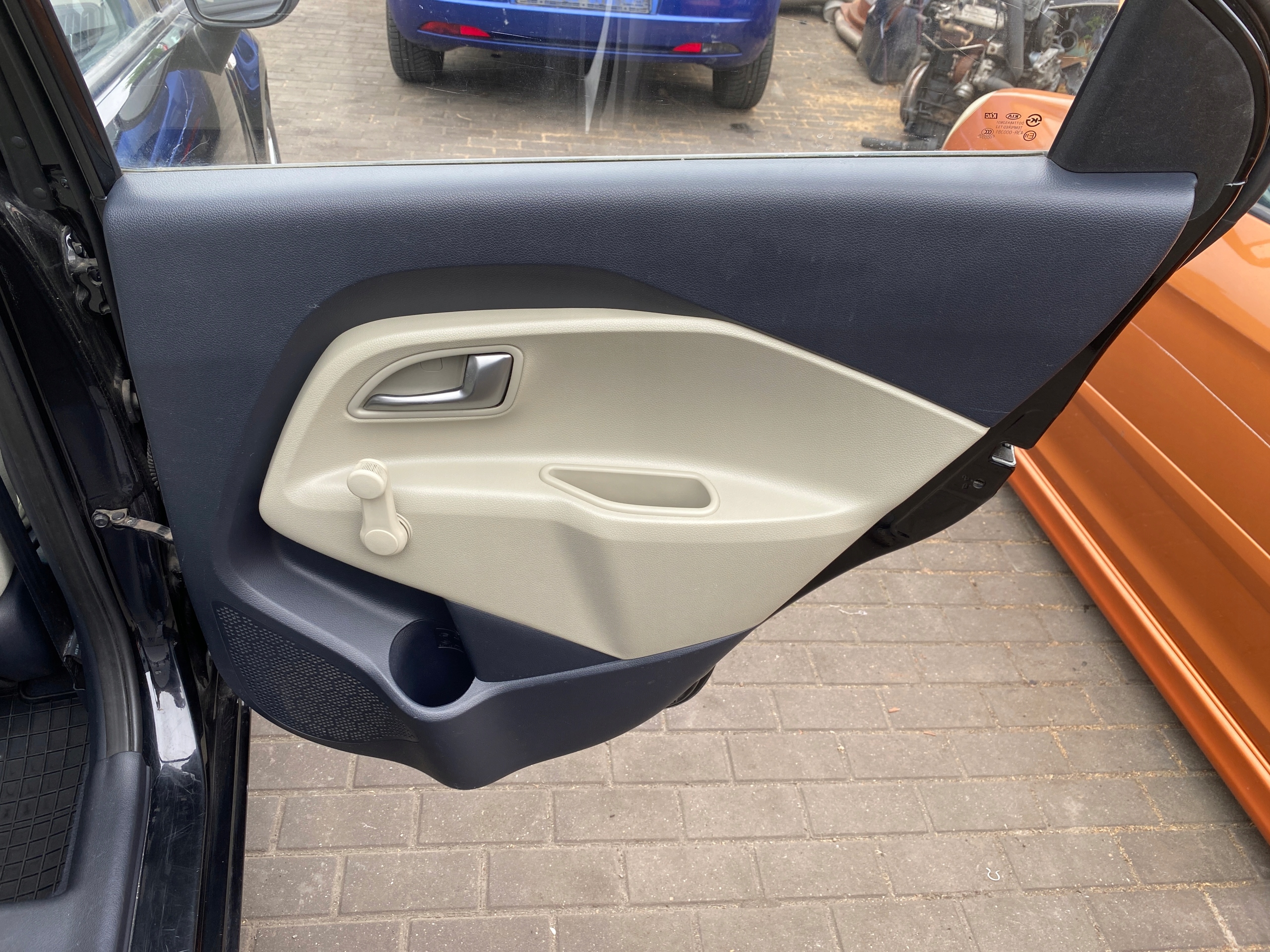 upholstery side right rear Kia RIO 3 III 11-17