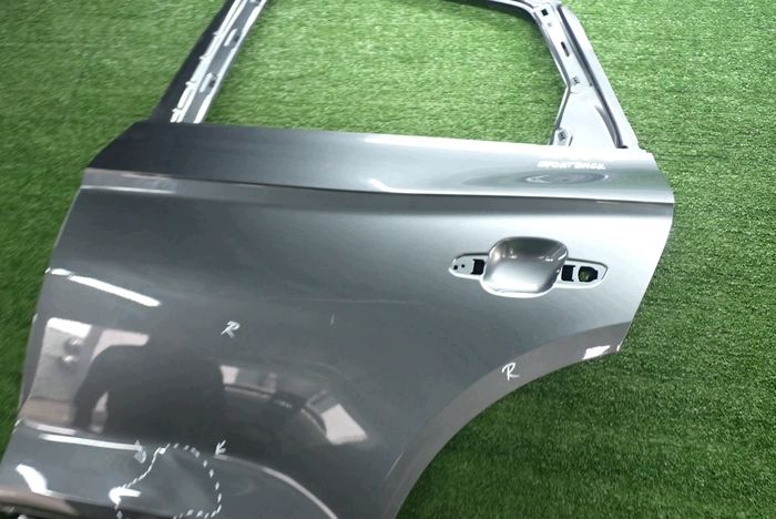 AUDI Q5 II SPORTBACK 16- door left rear. rear part