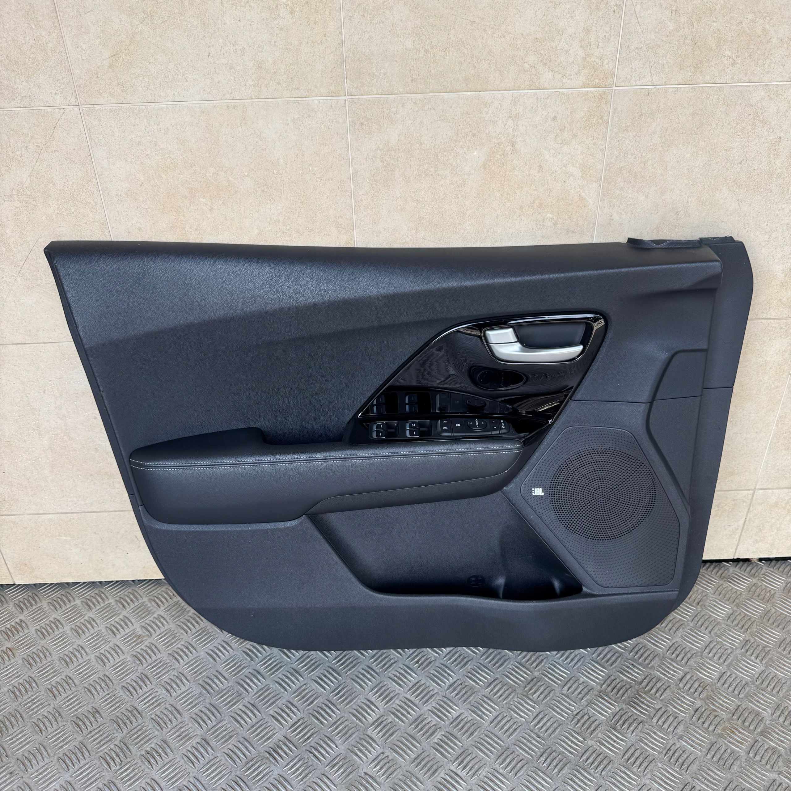 upholstery left side front KIA NIRO 2017 ROK