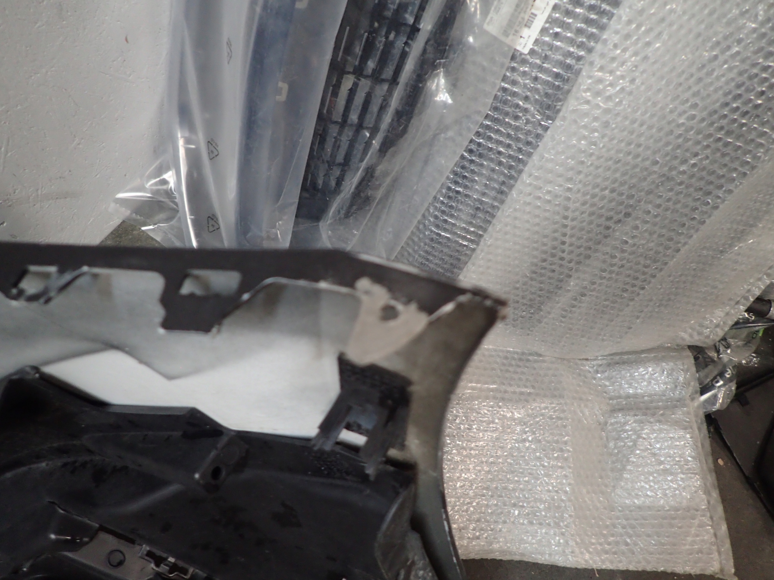 STOSSSTANGE VORNE FORD FOCUS MK4 ST LINE